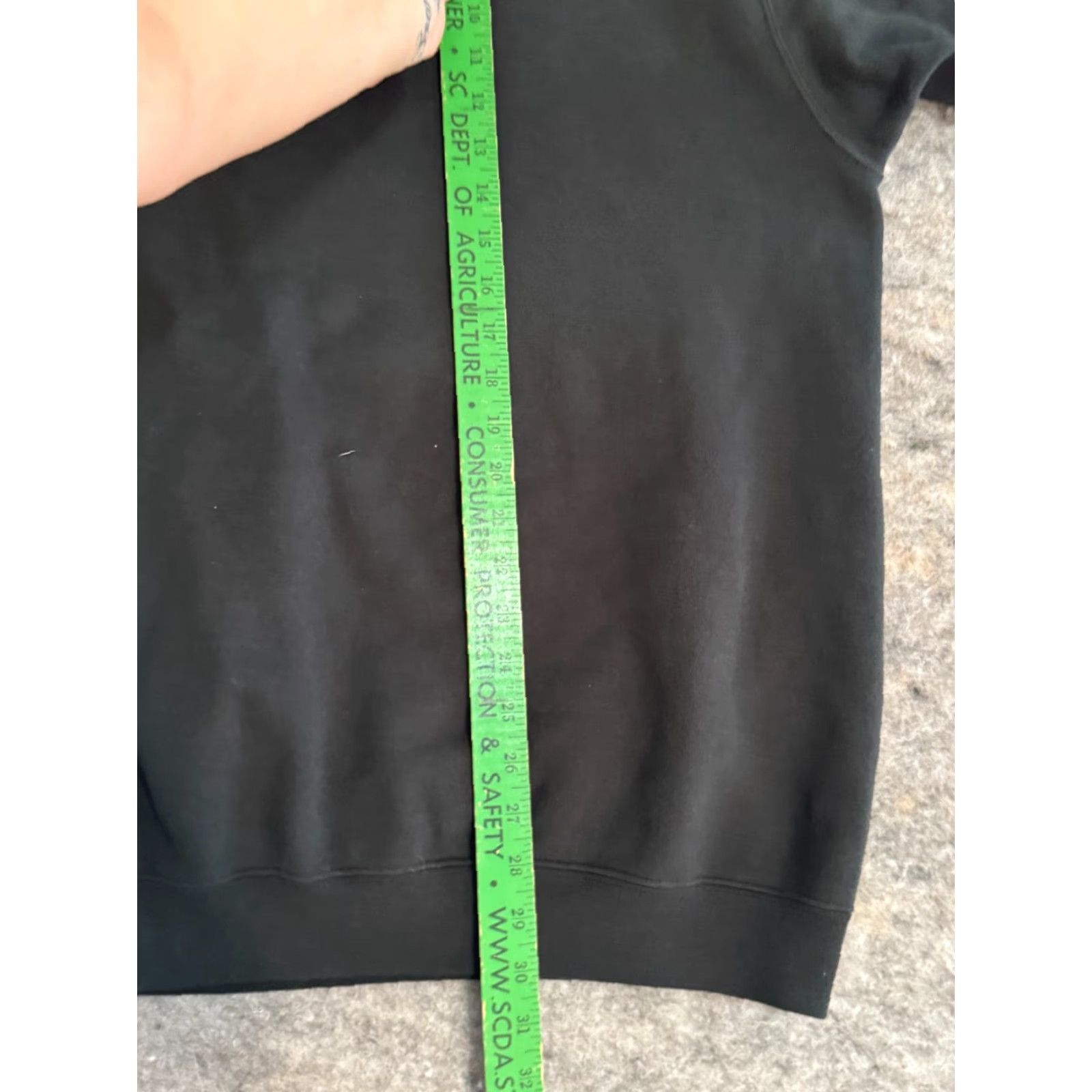 Nike VINTAGE Nike Sweatshirt Crewneck Mini Swoosh Black 2XL Men 90s Pullover Size US XXL / EU 58 / 5 - 4 Thumbnail