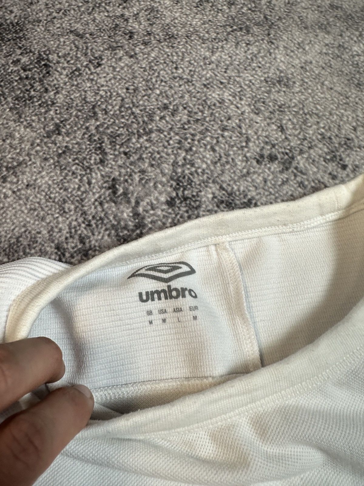 Umbro Umbro Brentford Soccer Jersey Streetwear Rare Tee Casual M Size US M / EU 48-50 / 2 - 3 Thumbnail