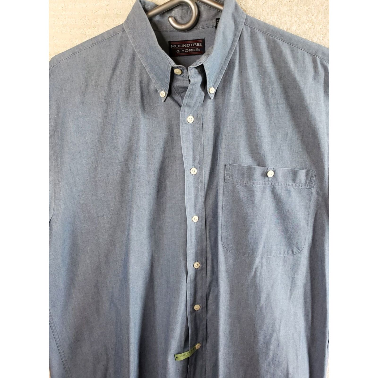 Roundtree & Yorke VINTAGE Roundtree Yorke Mens Denim Shirt XL Light Blue Short Sleeve Button-Up Regular Fit Classic 90s Mens Size US XL / EU 56 / 4 - 3 Thumbnail