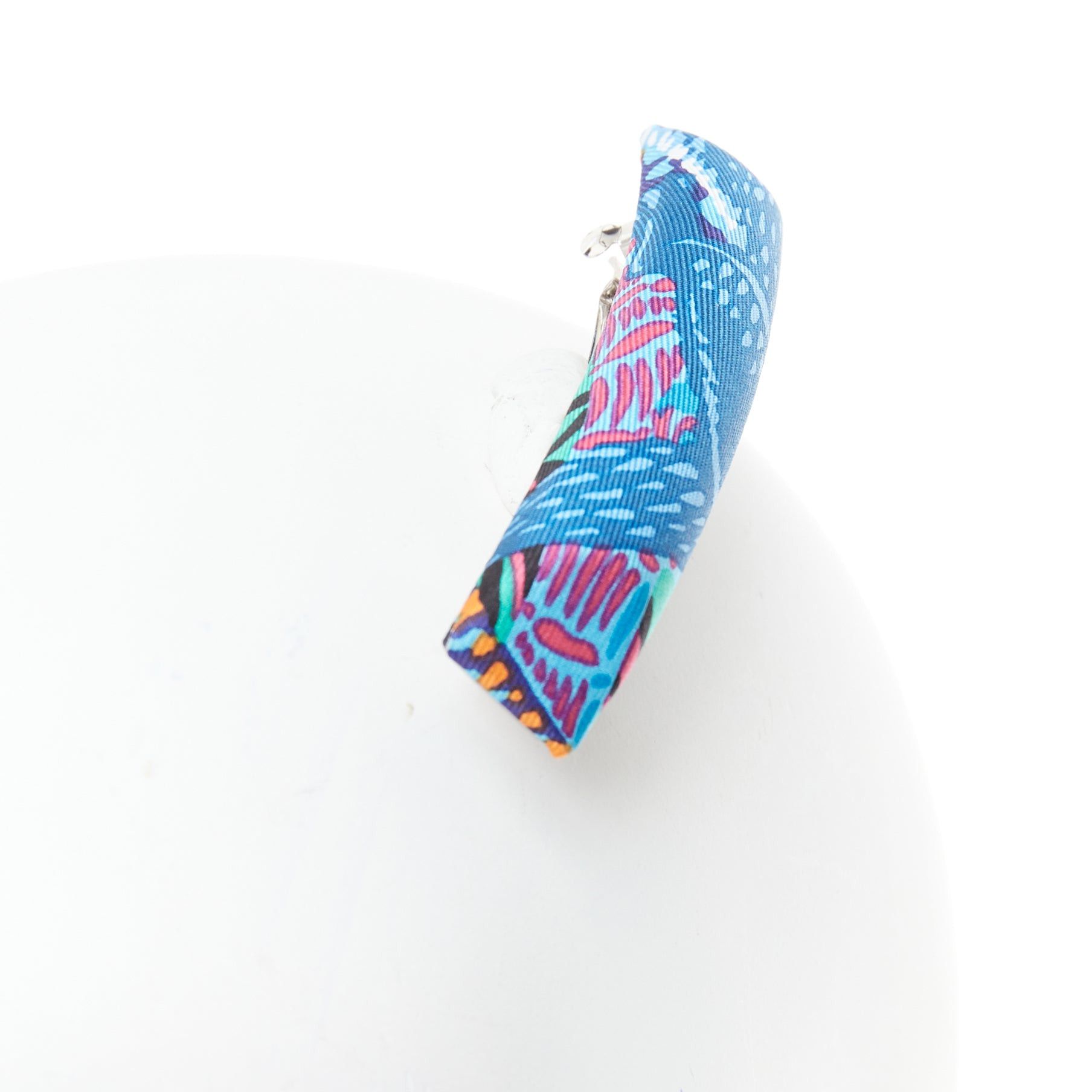 Hermes HERMES Eclipse PM Wild Singapore blue multicolor silk print hair barette clip Size ONE SIZE - 1 Thumbnail