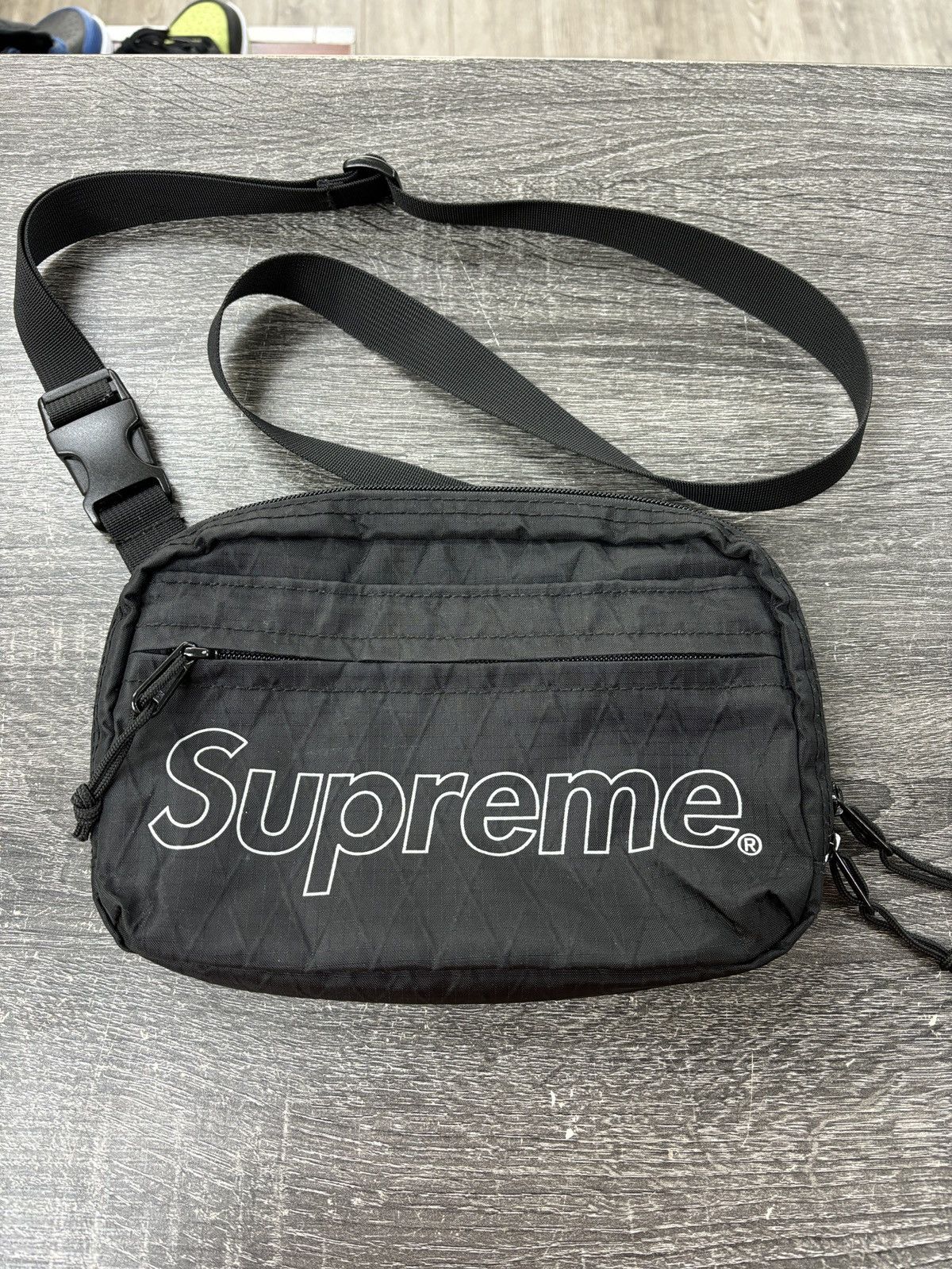 Grailed supreme sale shoulder bag