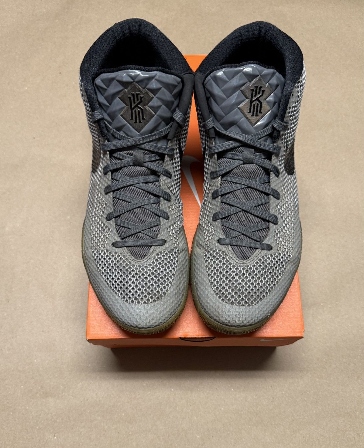 Nike Nike Kyrie 1 All Star Grey Men’s 14 Basketball Shoes Rare! Size US 14 / EU 47 - 3 Thumbnail