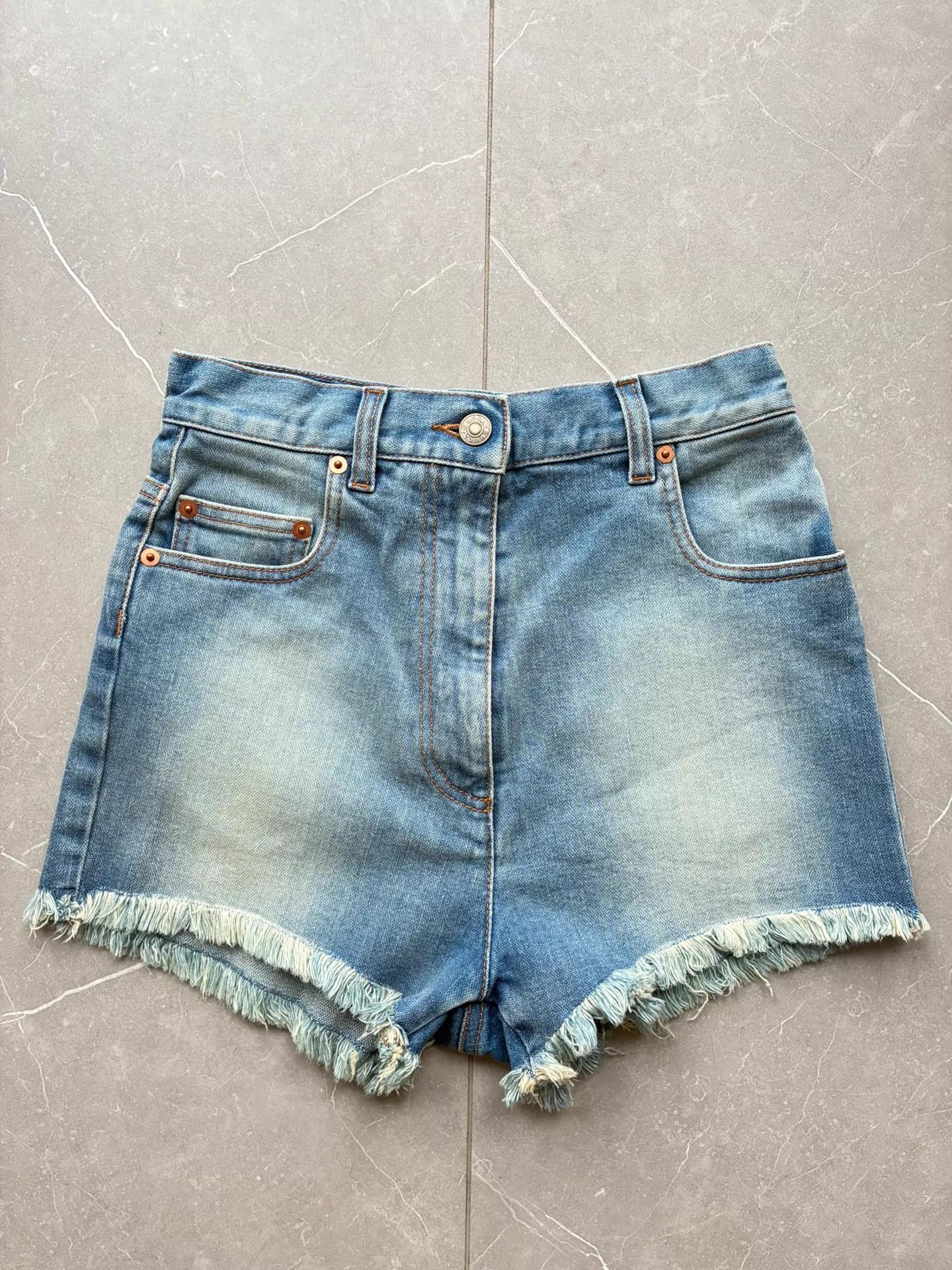 Gucci Gucci Women's Denim Shorts 23 Tassel Hem Near New Size 23" - 1 Thumbnail
