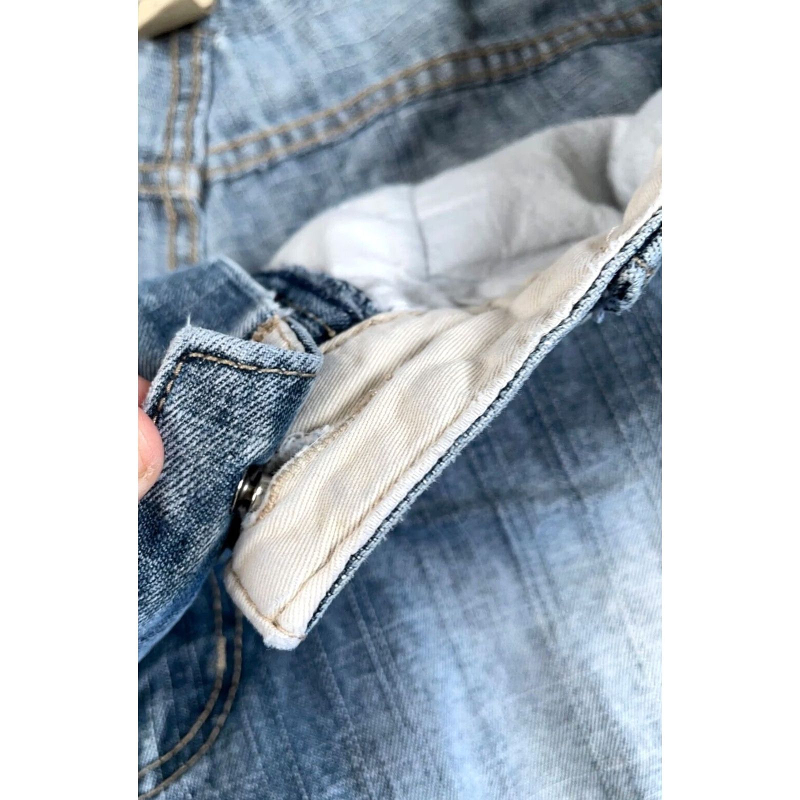 Denime VINTAGE Regal Jeans Cargo Shorts Mens 33 x 13 Denim Blue 90s Hip Hop Retro Taped Leg Cargo Pocket Zip Fly Jeans Shorts Size US 32 / EU 48 - 4 Thumbnail