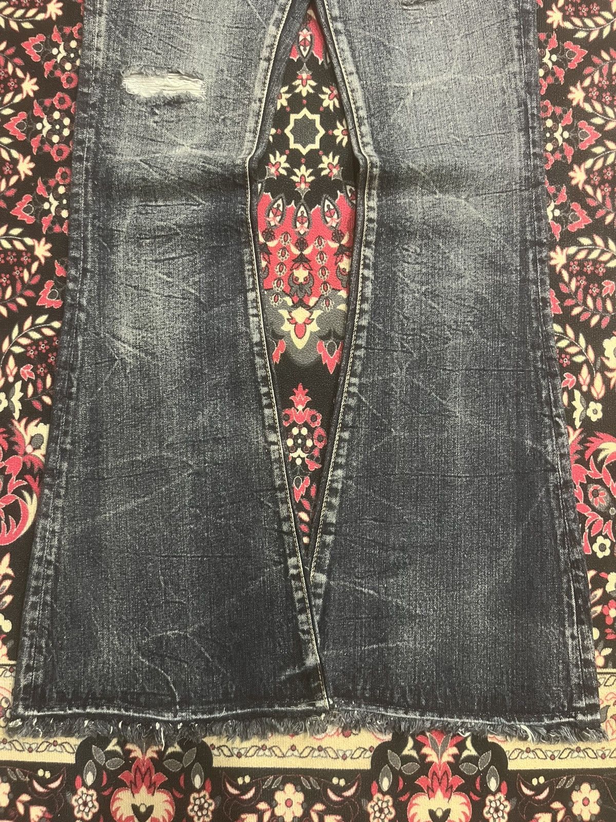 If Six Was Nine Vintage Japanese Brand Y2K Low Rise Grunge Frayed Flare Jean Size 28" / US 6 / IT 42 - 9 Thumbnail
