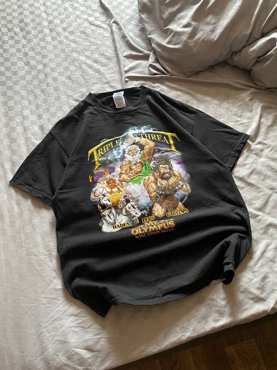 Vintage Vintage Graphic Tee Mr Olympus T shirt Y2K gods 90s Size US L / EU 52-54 / 3 - 1 Thumbnail