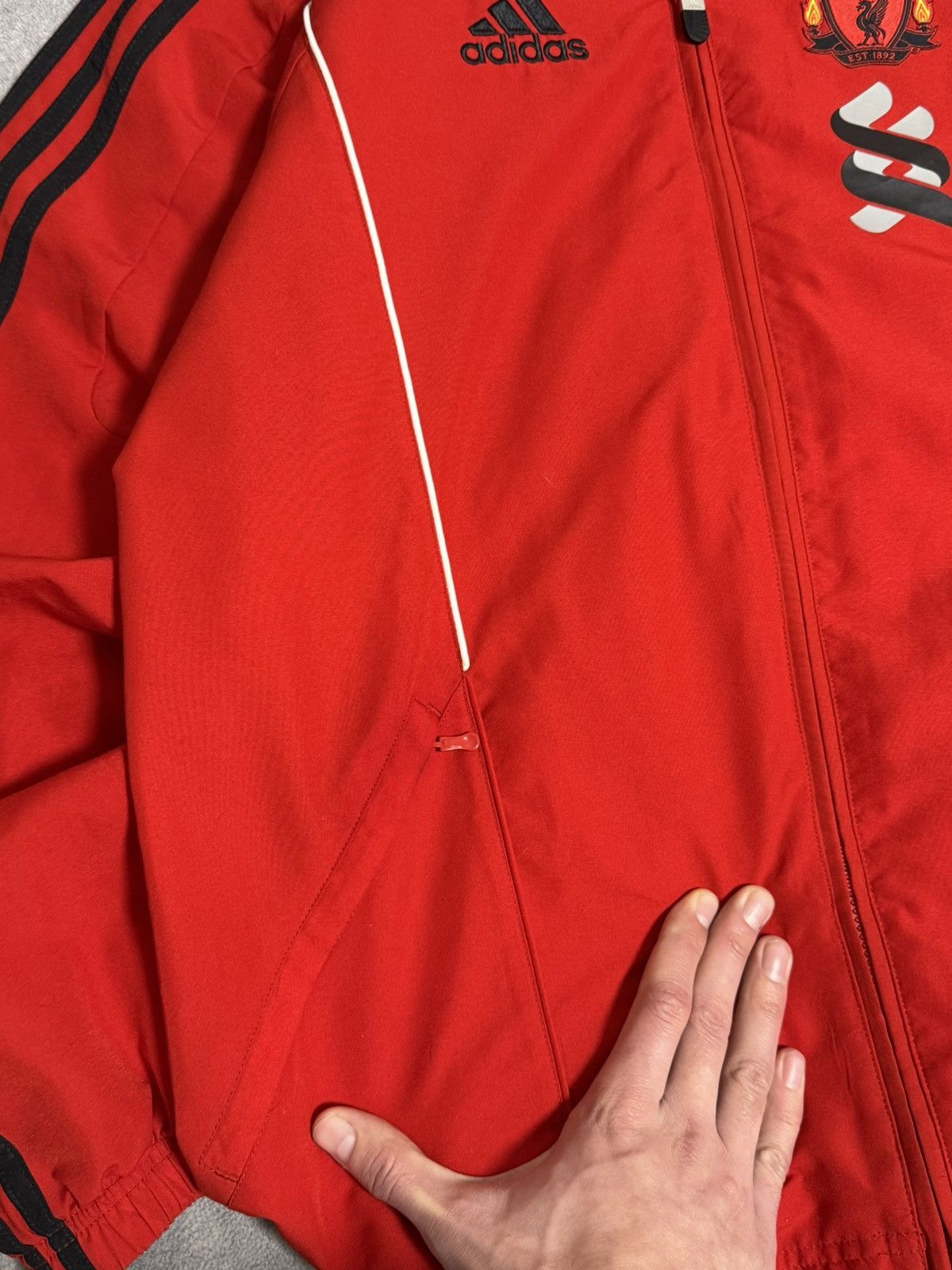 Adidas × Vintage Vintage Adidas Liverpool 2010 red jacket windbreaker Size US S / EU 44-46 / 1 - 7 Thumbnail