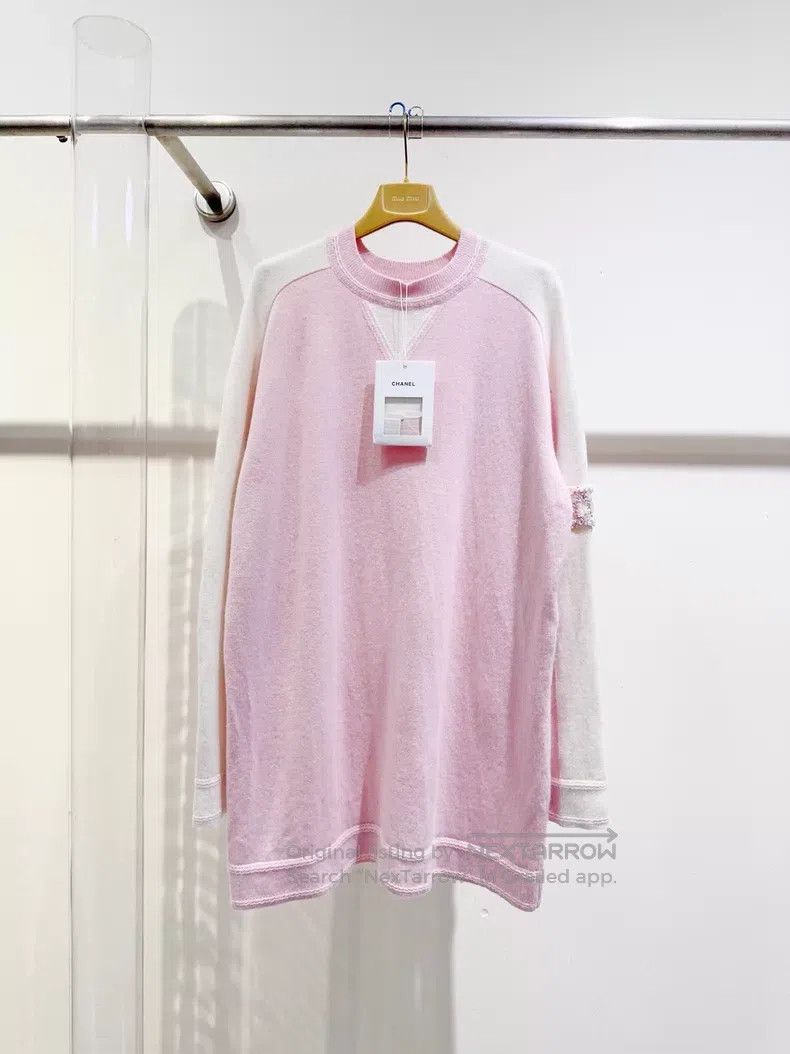 Chanel Chanel 24C Cherry Pink Sweater Size XS / US 0-2 / IT 36-38 - 1 Thumbnail