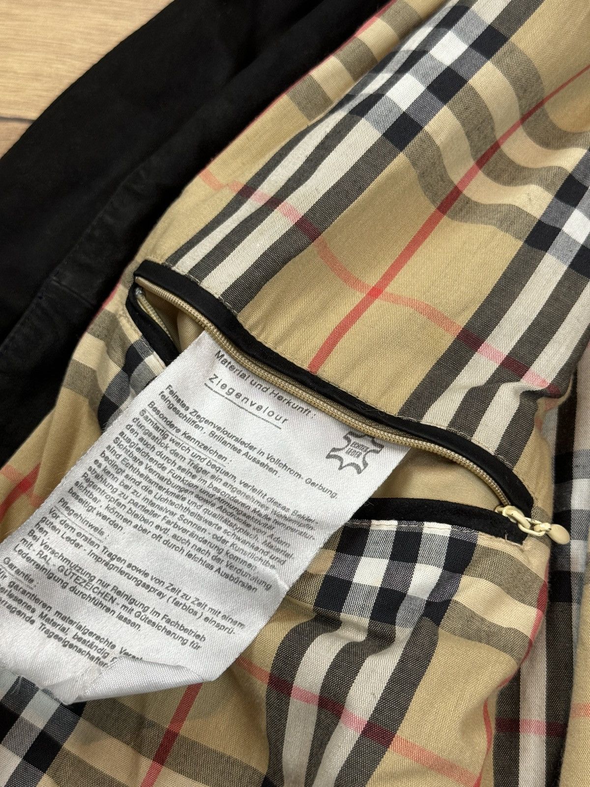 Burberry Vintage leather jacket Burberry original luxury casual item Size US XL / EU 56 / 4 - 4 Thumbnail
