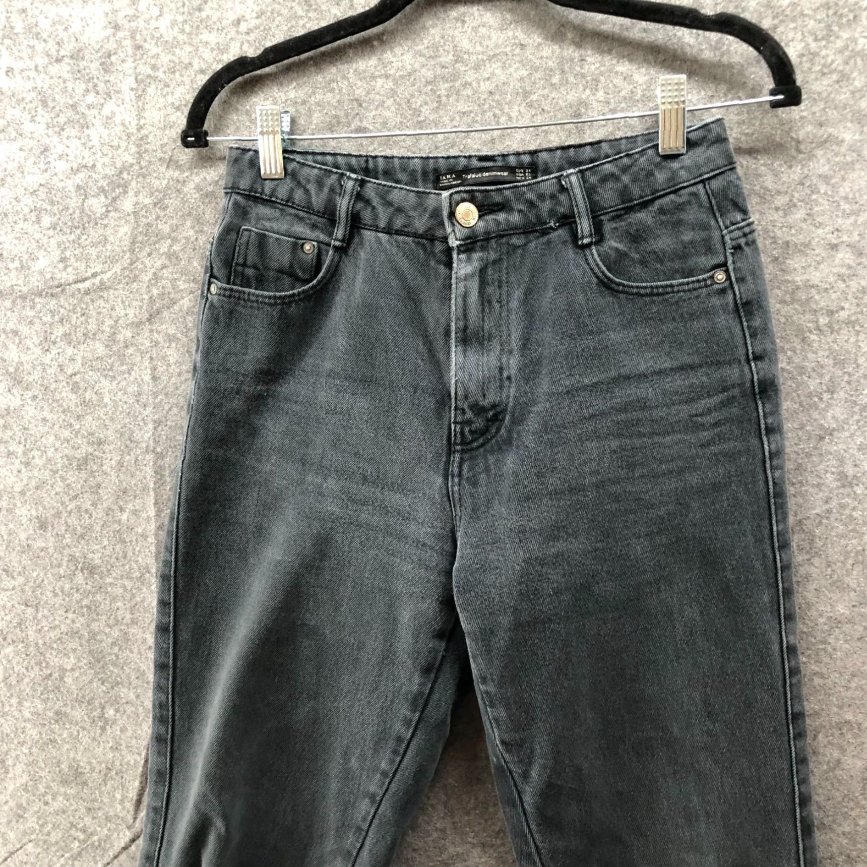 Zara Zara High Rise Mom Jeans Womens 2 Washed Black Tapered Jeans 5-Pocket Design Denim Cotton 27 in Inseam Womens Size 26" / US 2 / IT 38 - 3 Thumbnail