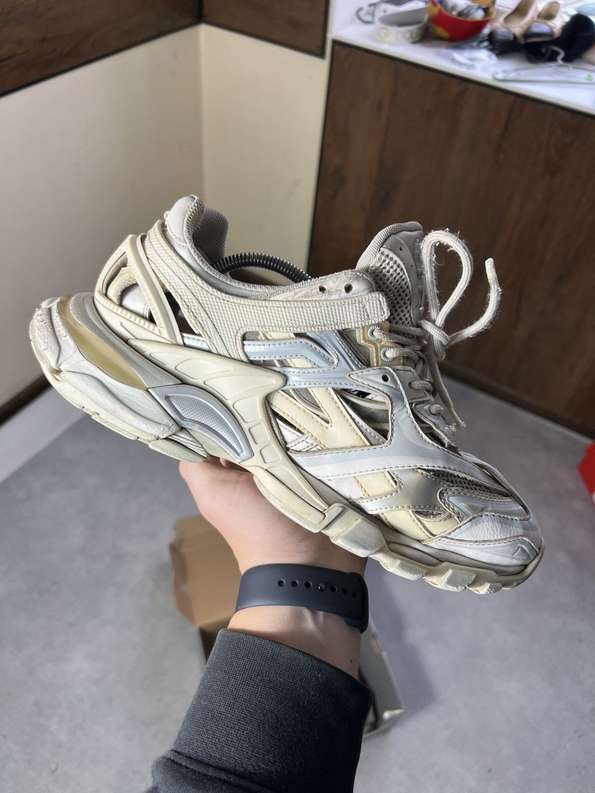 Balenciaga Size 8 - Balenciaga Track 2.0 White Beige Men’s Sneakers Size US 8 / EU 41 - 10 Thumbnail