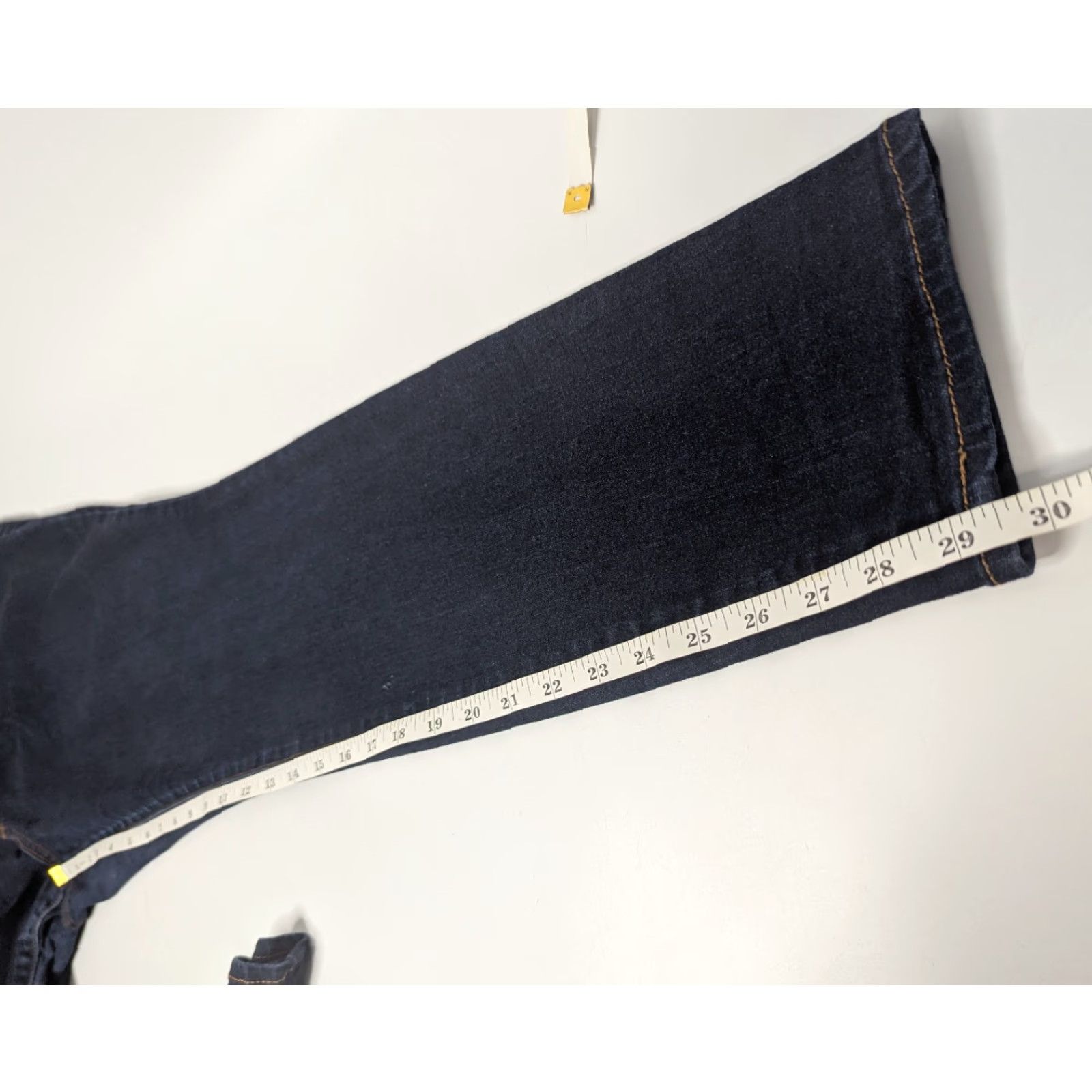 Old Navy Old Navy Jeans 18 Dark Wash Mid Rise Skinny Denim Stretch Denim 5-Pocket Womens Plus Blue Regular Size 40" / US 18 - 6 Thumbnail