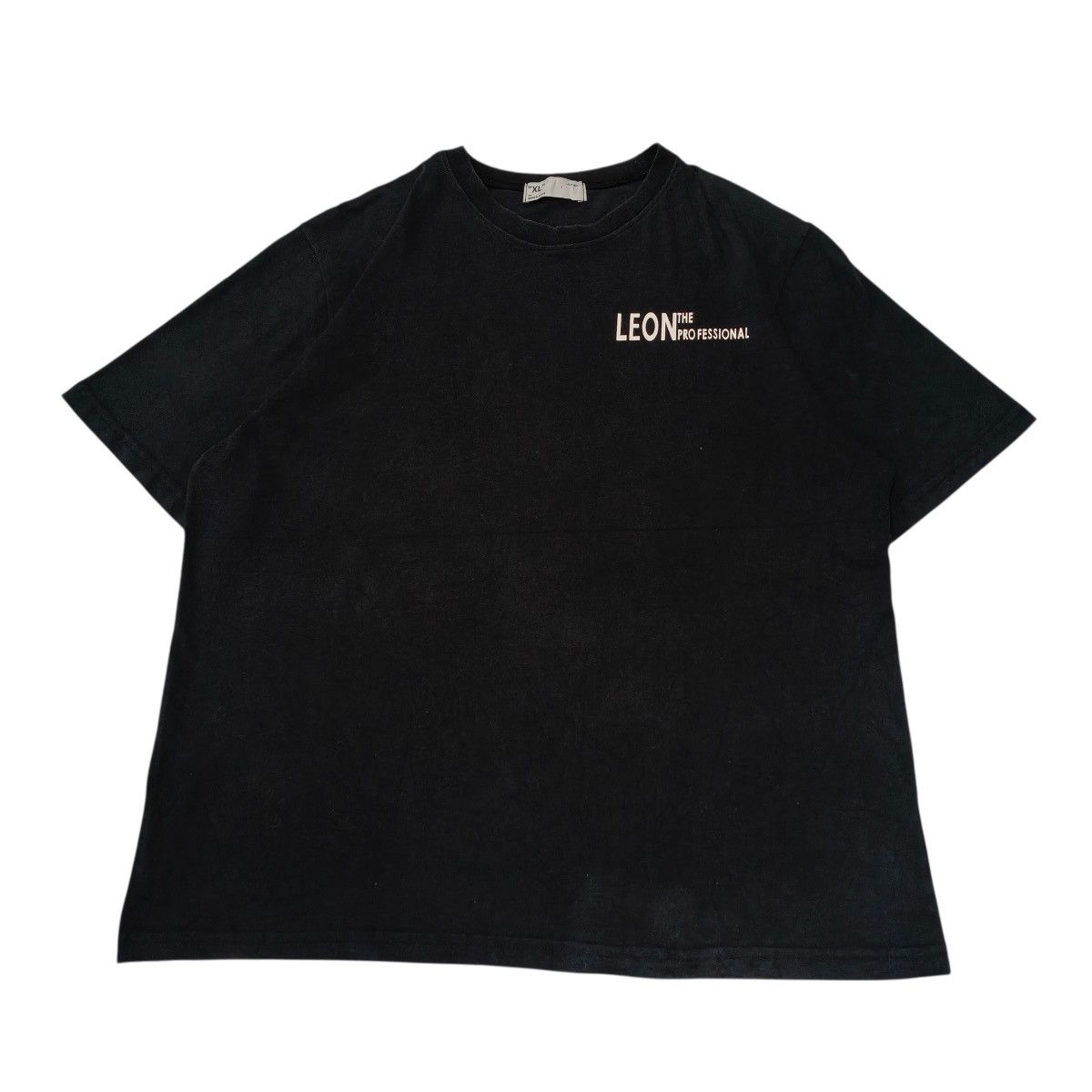 Vintage Vintage LEON THE PROFESSIONAL 1994 Movie Mathilda Tshirt Size US XL / EU 56 / 4 - 2 Thumbnail
