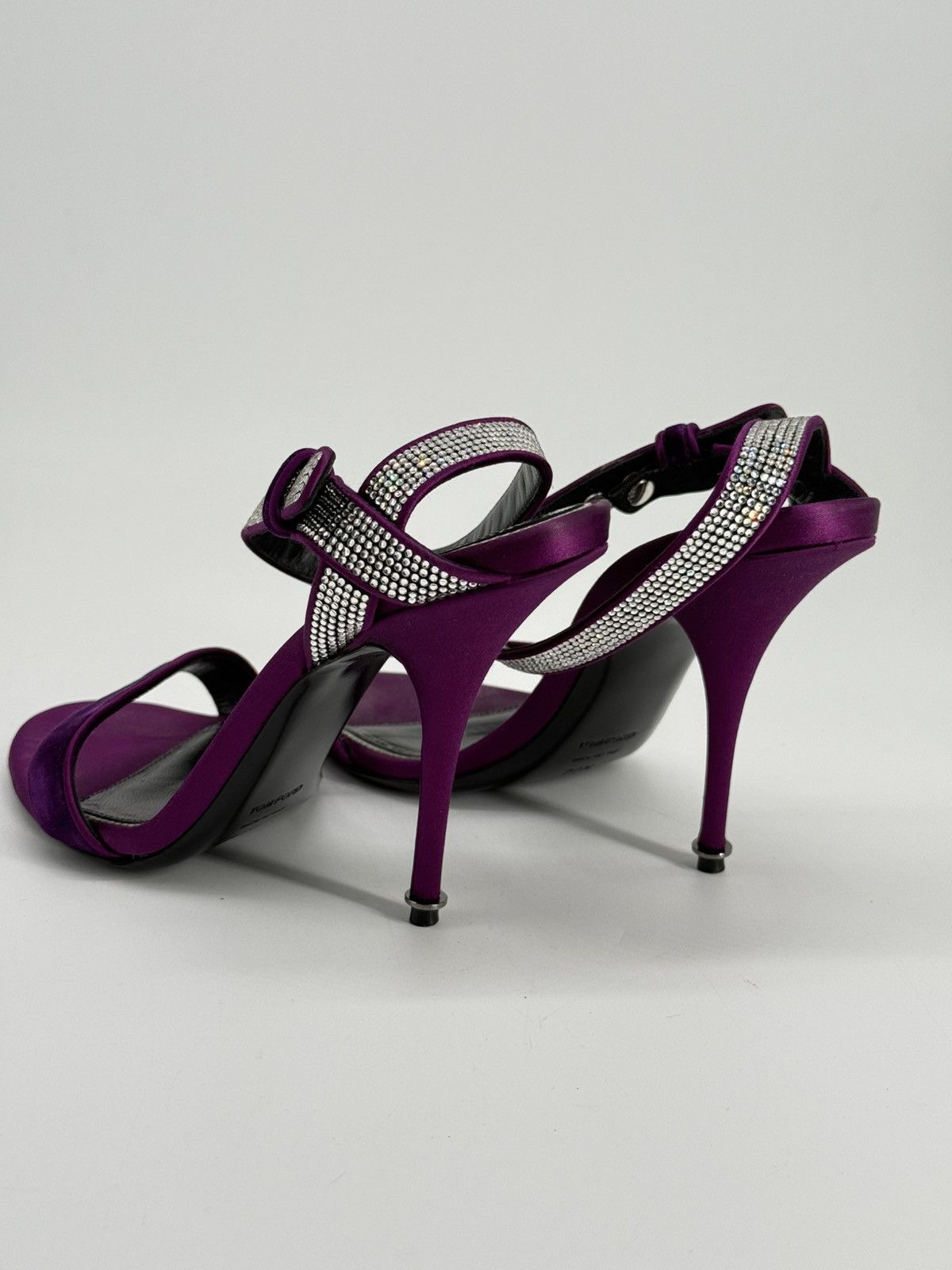 Tom Ford Tom Ford Purple Velvet Crystal Embellished Sandals size 39 Size US 8.5 / IT 38.5 - 4 Thumbnail