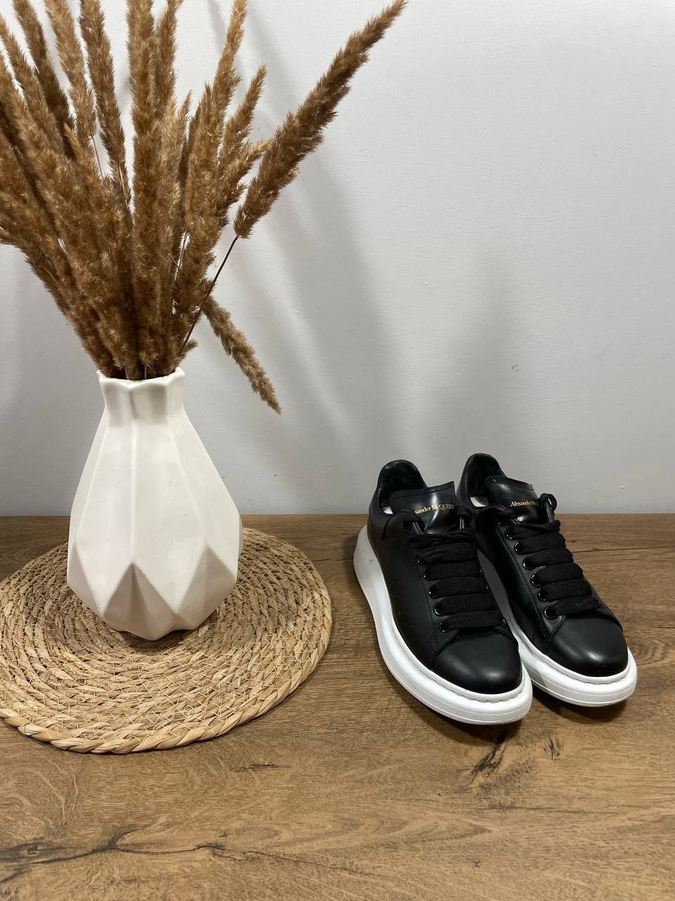 Alexander McQueen Alexander McQueen Oversized Sneakers Size 36 Size US 6 / IT 36 - 1 Thumbnail