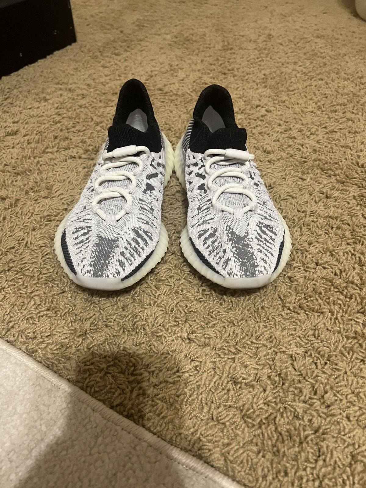 Adidas Yeezy 350V2 CMPCT Size US 6.5 / EU 39-40 - 1 Thumbnail