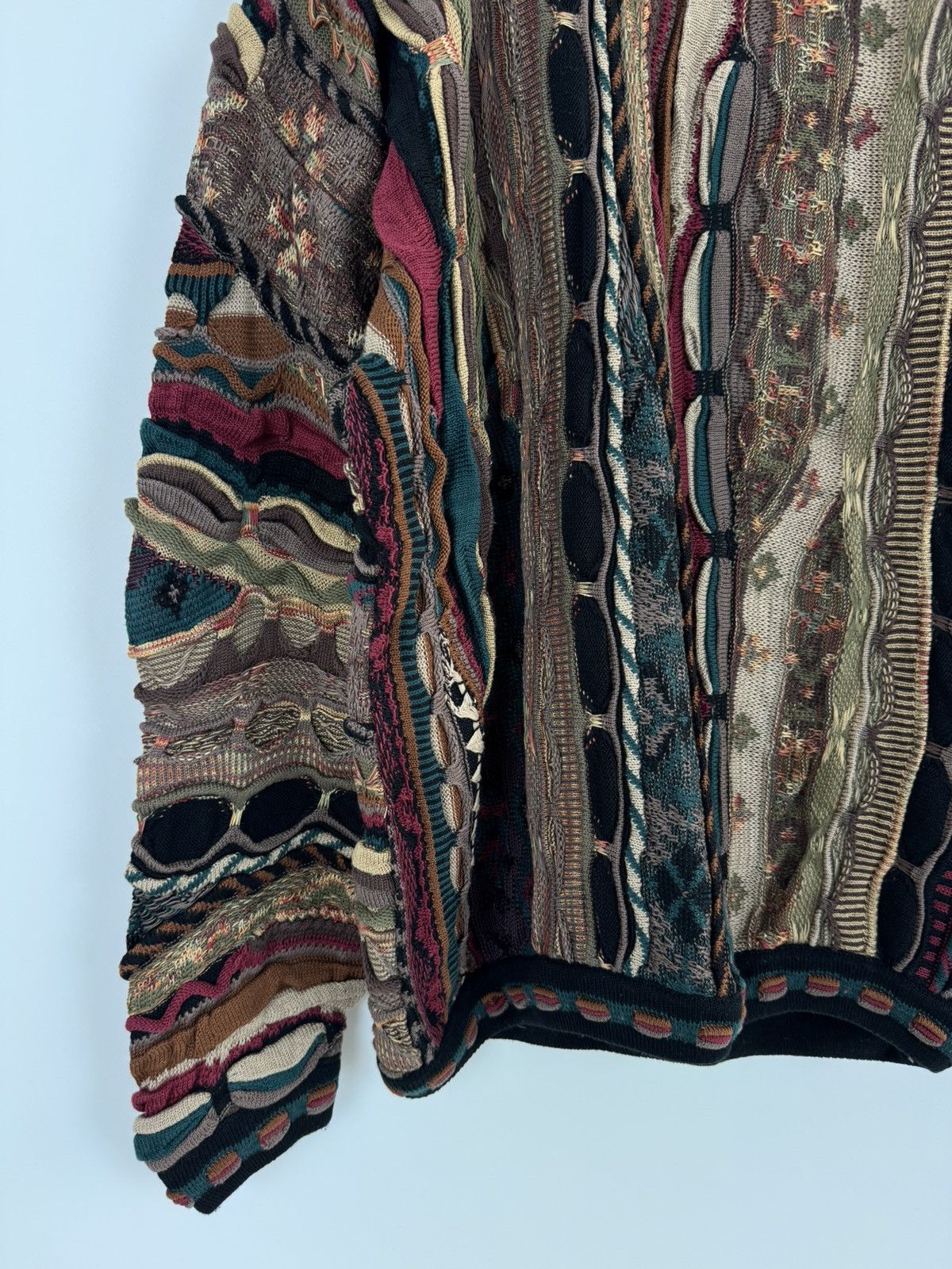 Tundra Canada Vintage Tundra Canada Abstract Knitted Coogi Style Sweater Size US L / EU 52-54 / 3 - 12 Thumbnail