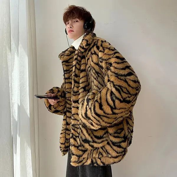 Japanese Brand Avant garde reversible faux fur tiger print hooded jacket Size US L / EU 52-54 / 3 - 7 Thumbnail