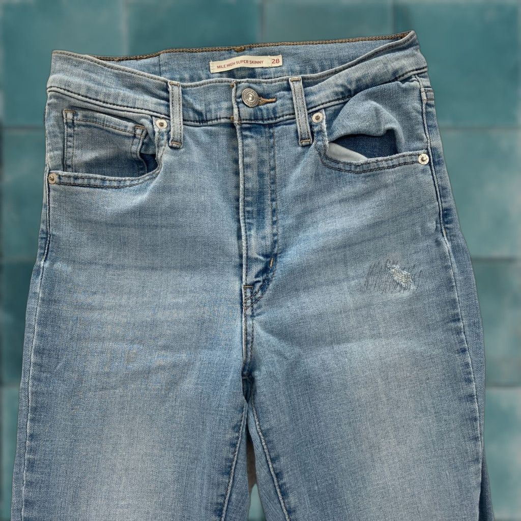 Levi's Levi's Mile High Super Skinny Jeans Women's 28 Light Wash Denim Cropped Slim 5-Pocket Design Blue (Inseam 26) Size 28" / US 6 / IT 42 - 1 Thumbnail