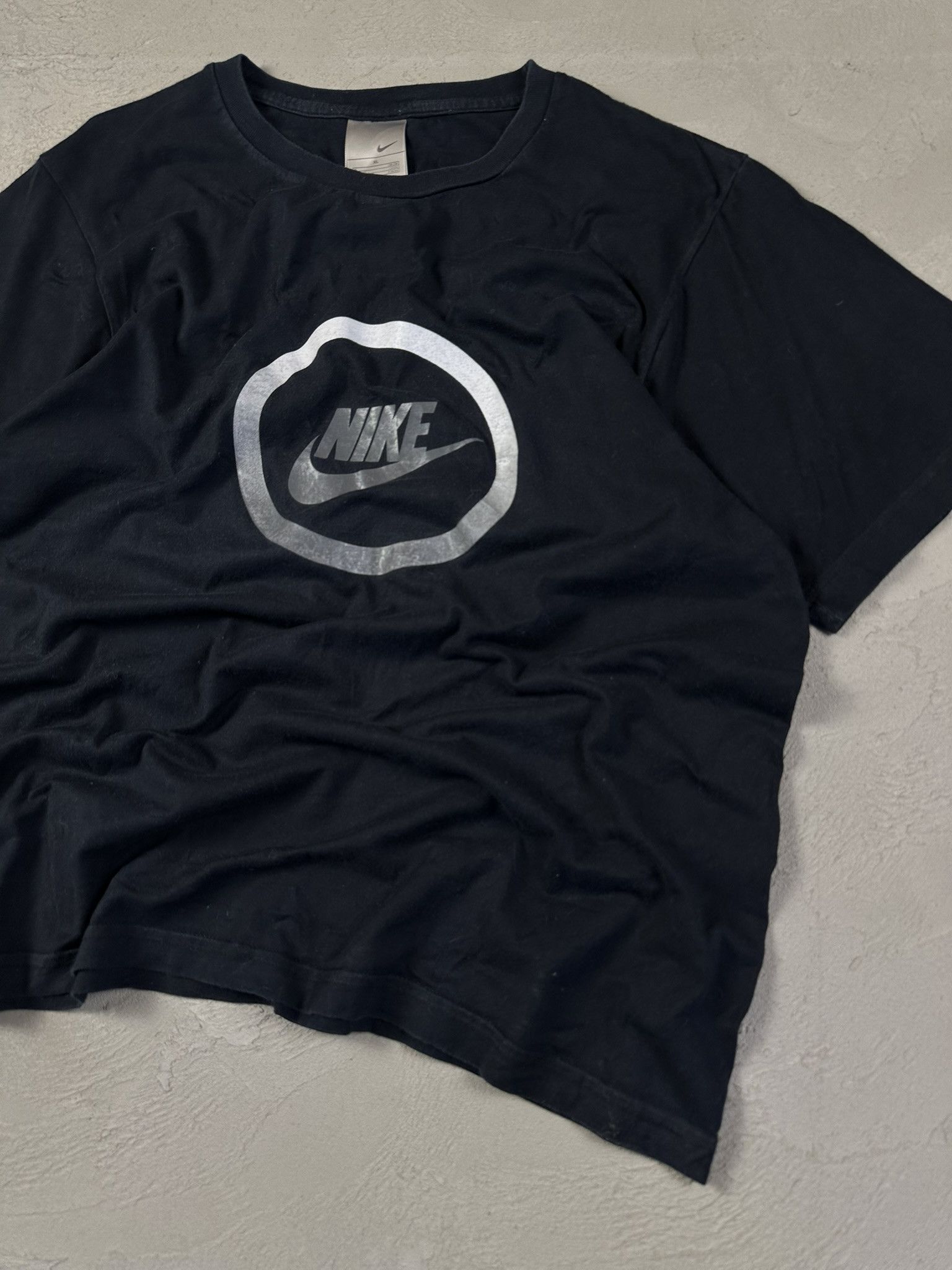 Nike Vintage Y2k Nike Swoosh Circle Logo T-shirt 00s Size US XL / EU 56 / 4 - 5 Thumbnail