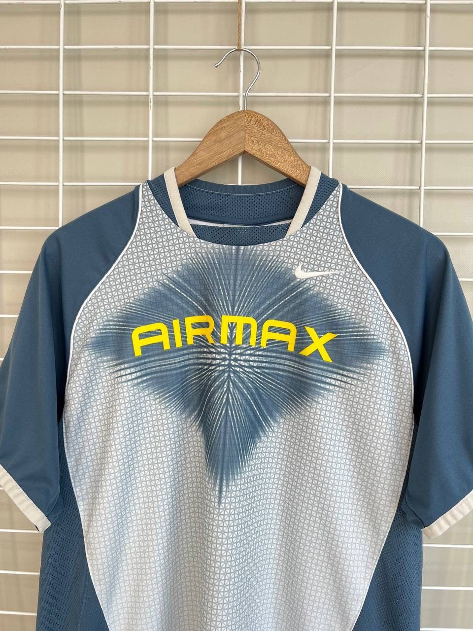 Nike Nike Air Max Vintage Centre Logo T-Shirt Mens Size M Jersey Size US M / EU 48-50 / 2 - 2 Thumbnail