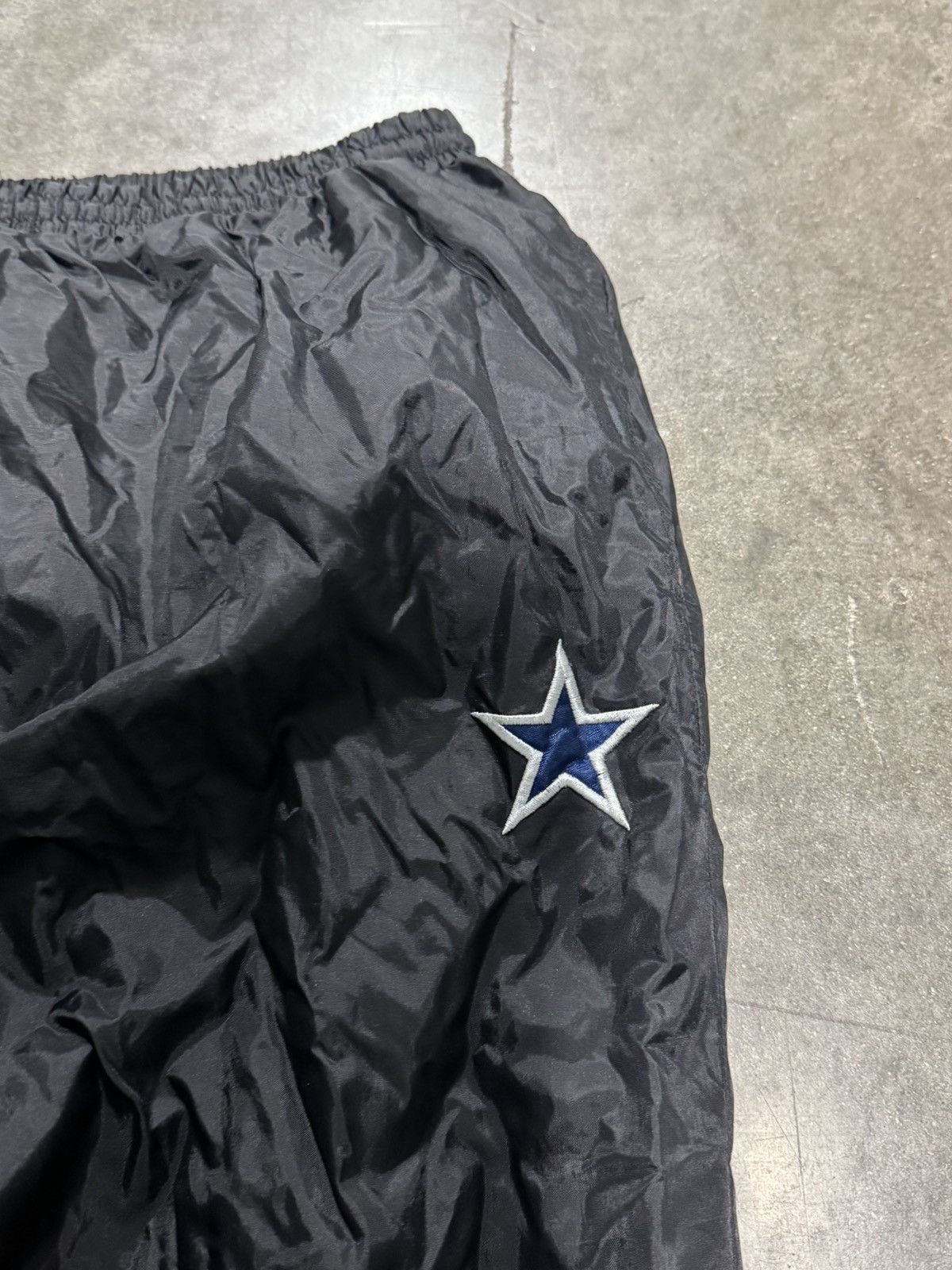 NFL × Vintage Vintage 90s Dallas Cowboys Star Logo Track Pants XL Size US 36 / EU 52 - 2 Thumbnail