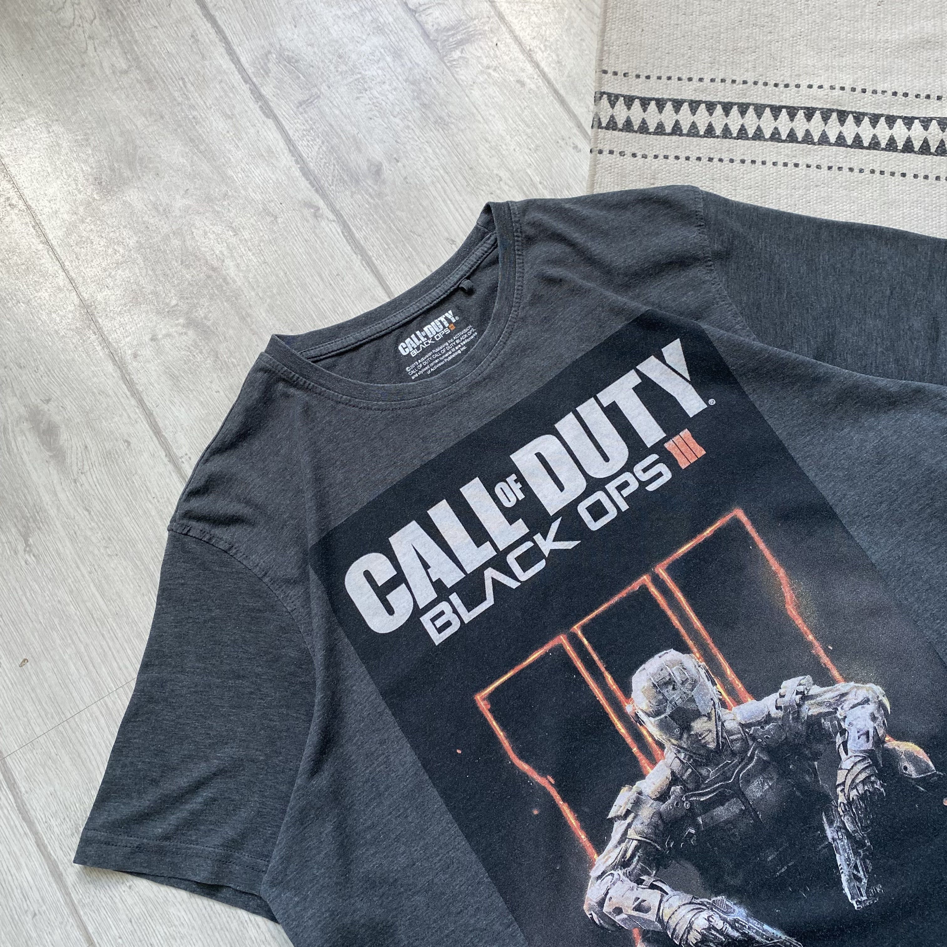 Microsoft 🎮 Promo Call of Duty Black Ops tee PC Game Y2K Xbox Size US XL / EU 56 / 4 - 2 Thumbnail