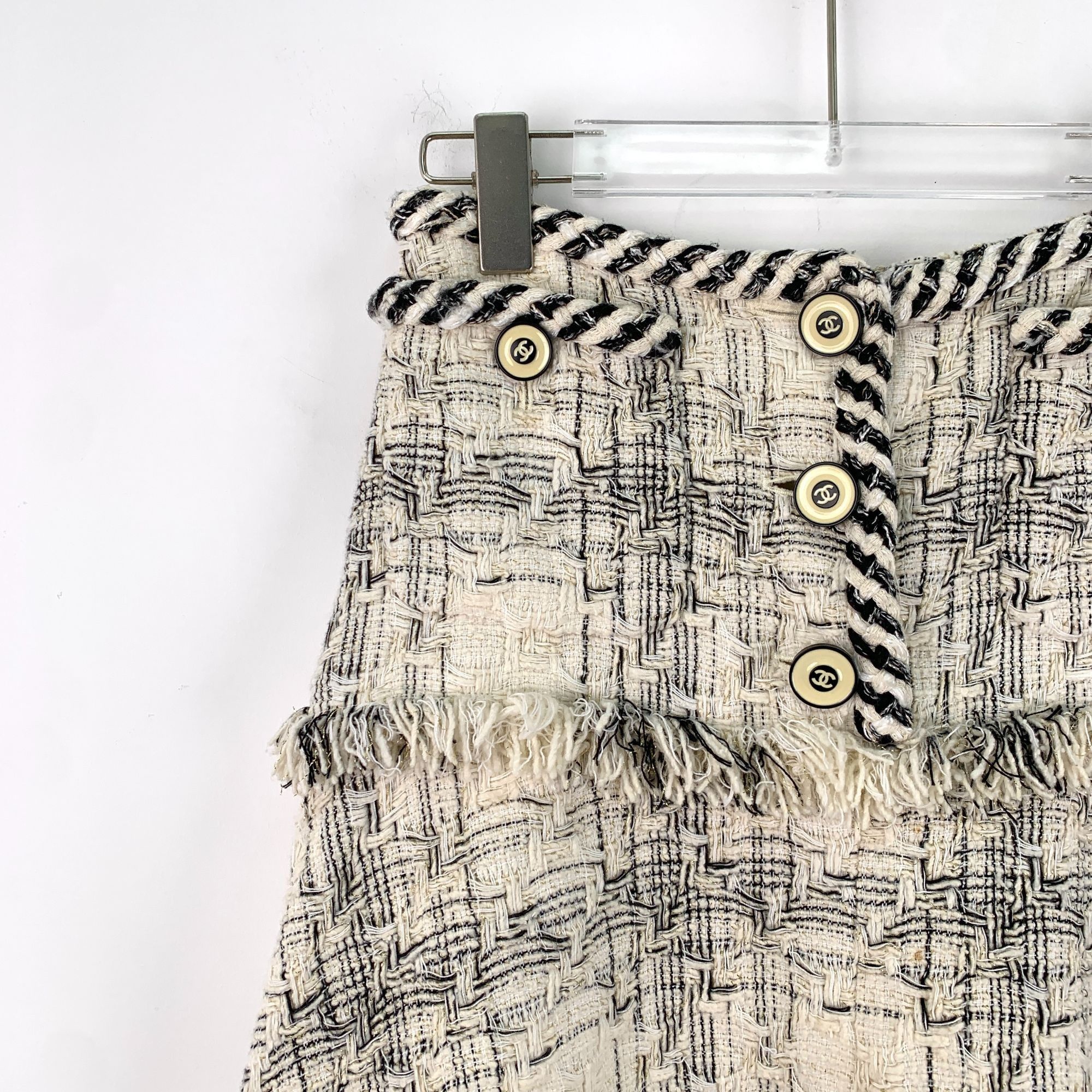 Chanel Chanel Beige Tweed Skirt With Braided Trim & Tassel Detail S Size 34" / US 12 / IT 48 - 7 Thumbnail