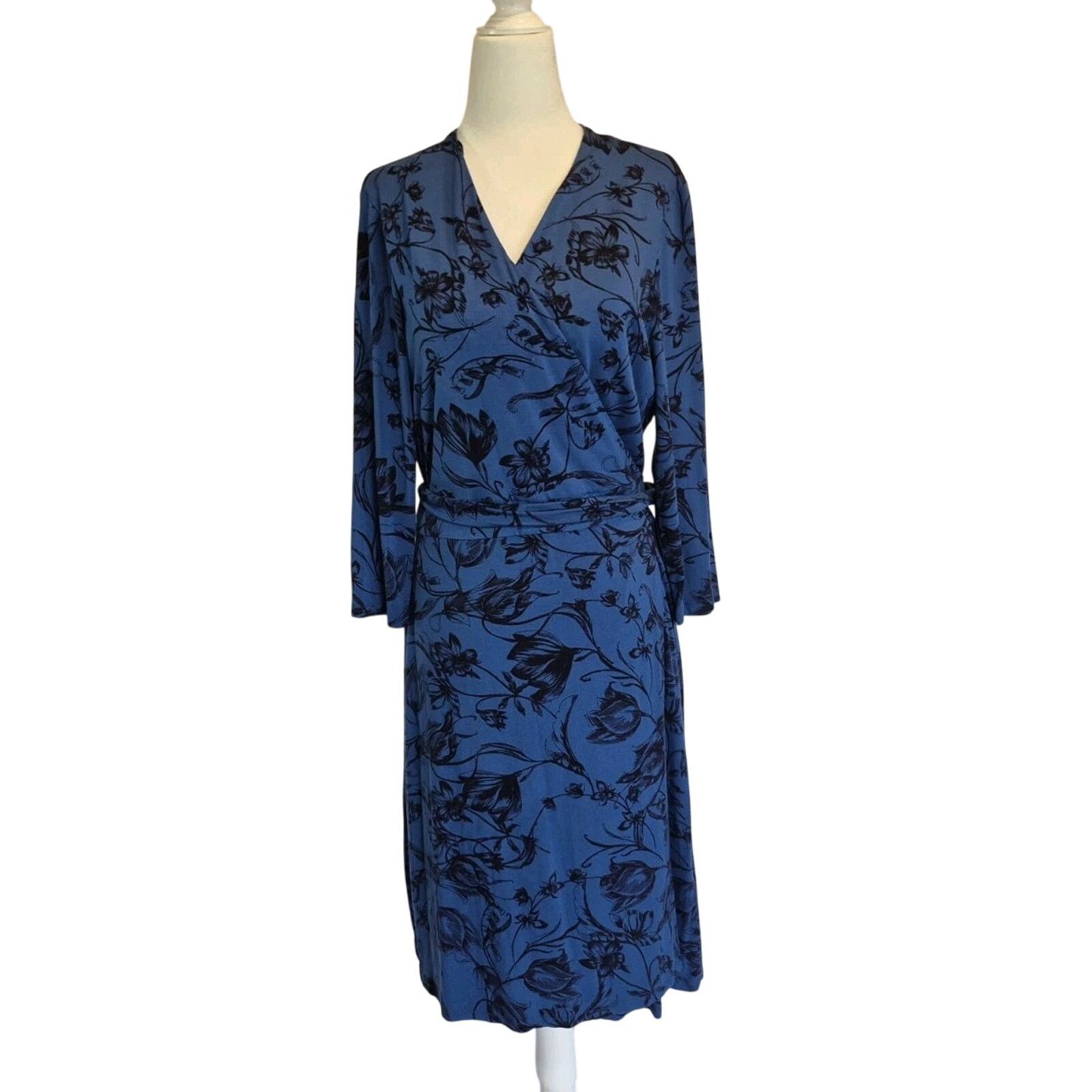 Hobbs London Hobbs London Blue Floral Blue Black Midi Wrap Dress US 10 Size L / US 10 / IT 46 - 1 Thumbnail