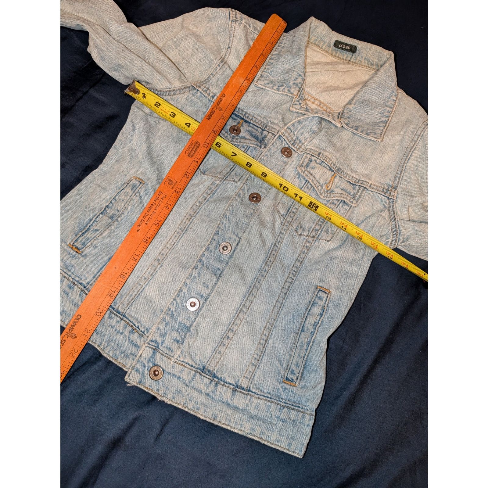J.Crew J. Crew Denim Jean jacket Size Medium Light Blue Distressed Size M / US 6-8 / IT 42-44 - 3 Thumbnail