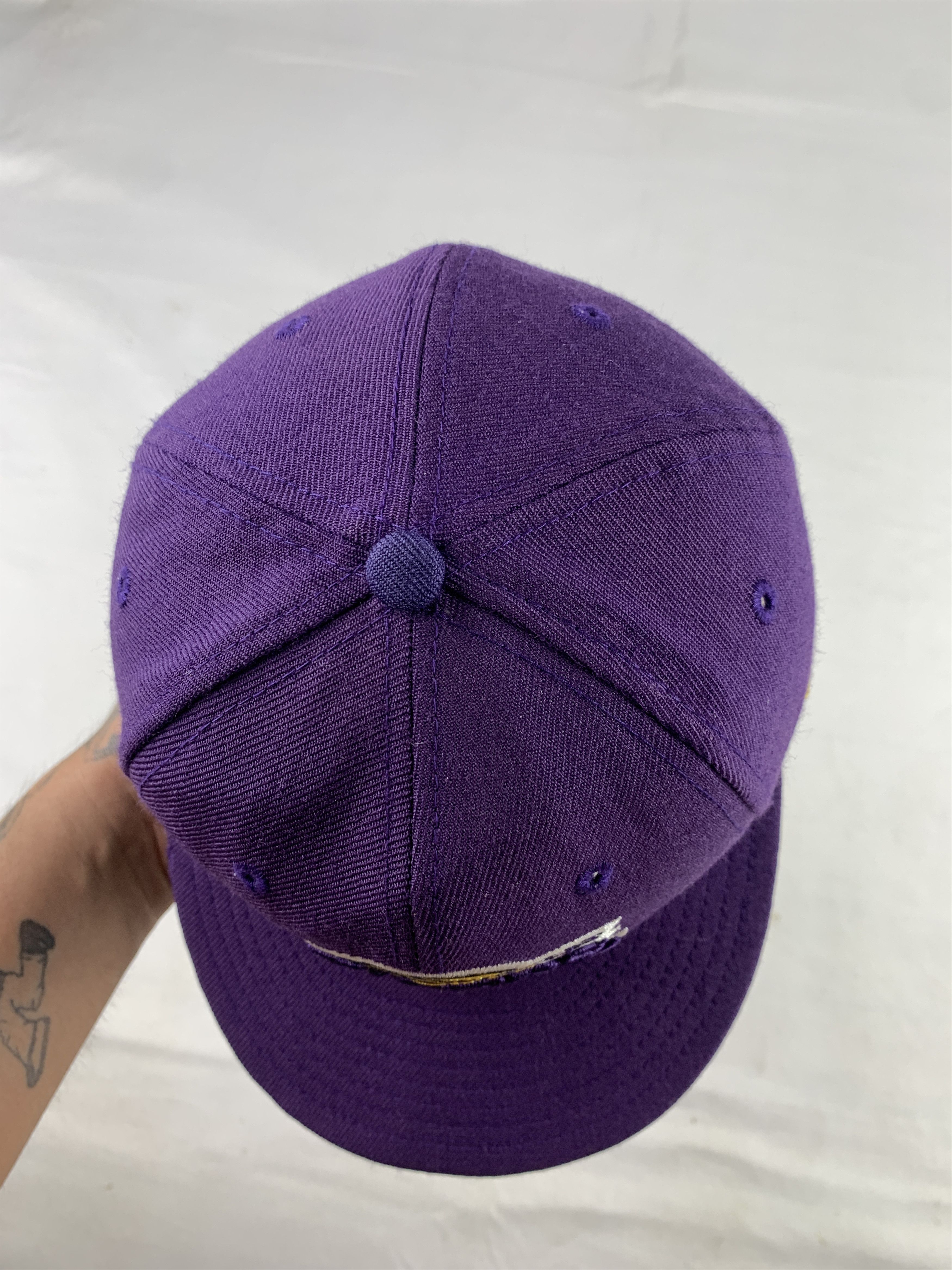 NBA Los Angeles Lakers by New Era Purple Fitted NBA Cap (56,8) Size ONE SIZE - 5 Thumbnail