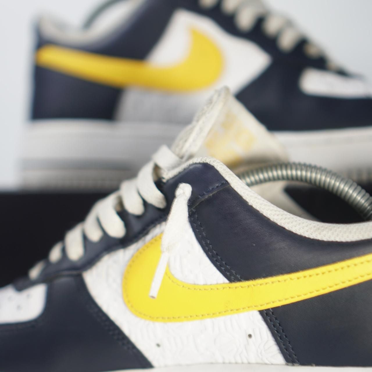 Nike Nike Air Force 1 Low - Dark Obsidian/University Gold-White Size US 9 / EU 42 - 3 Thumbnail