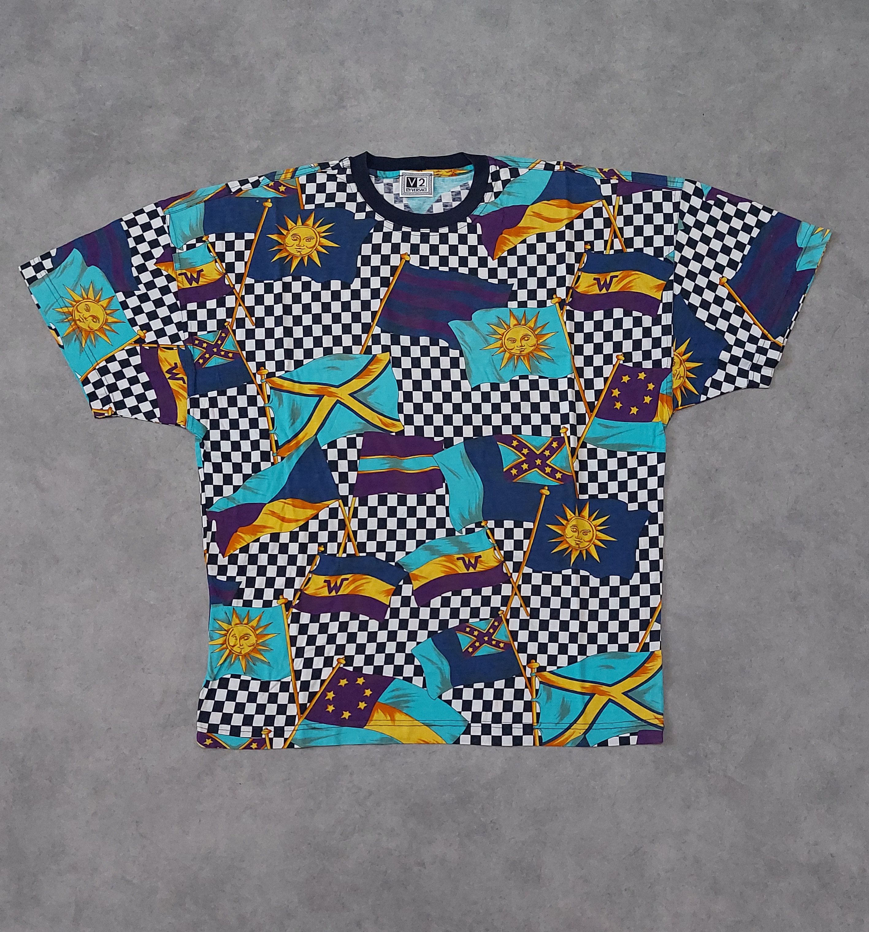 Versace Gianni Versace V2 90s Checker Flag Print T-Shirt (size 48) Size US M / EU 48-50 / 2 - 1 Thumbnail