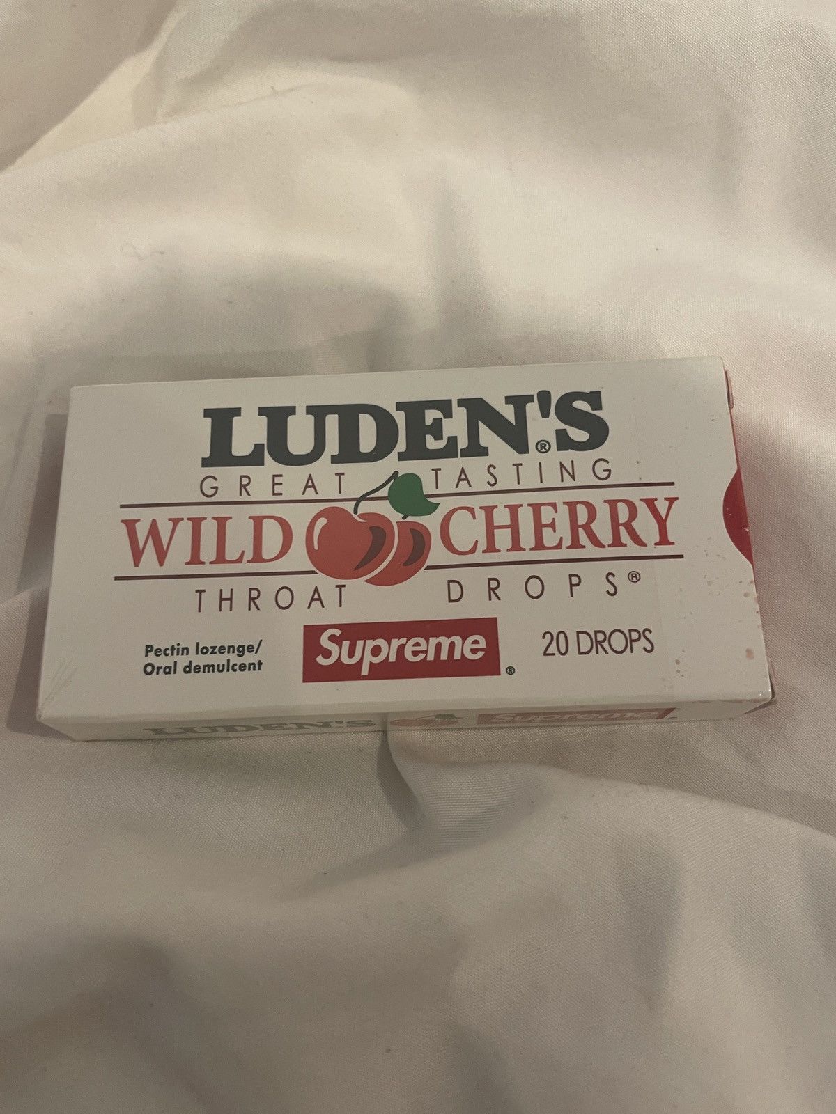 Supreme FW18 Supreme x Luden's Cough Drops Size ONE SIZE - 1 Thumbnail
