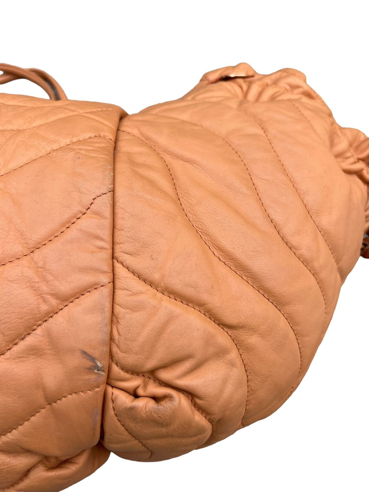 Japanese Brand × Leather Hyde Sacha Knight Quilt Puffer Large Leather Bag Size ONE SIZE - 5 Thumbnail