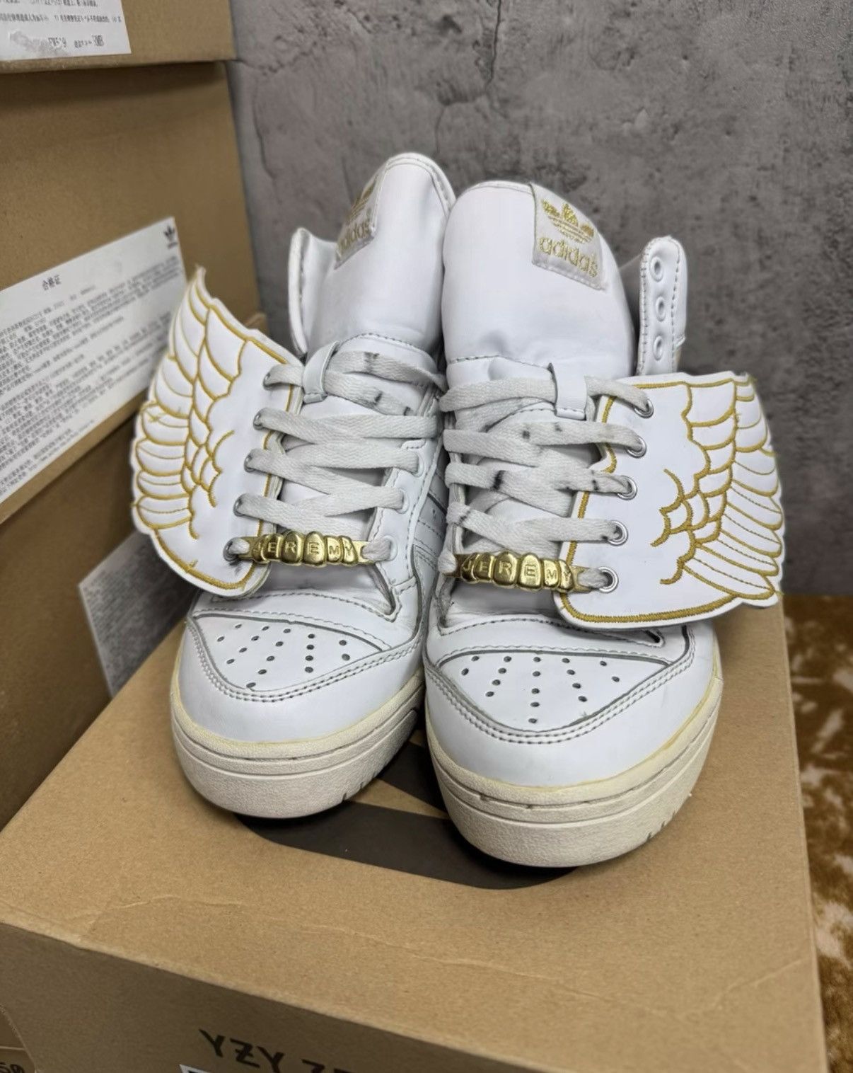 Adidas Adidas Jeremy Scott Wings, White & Gold K37 Size US 6 / IT 36 - 6 Thumbnail