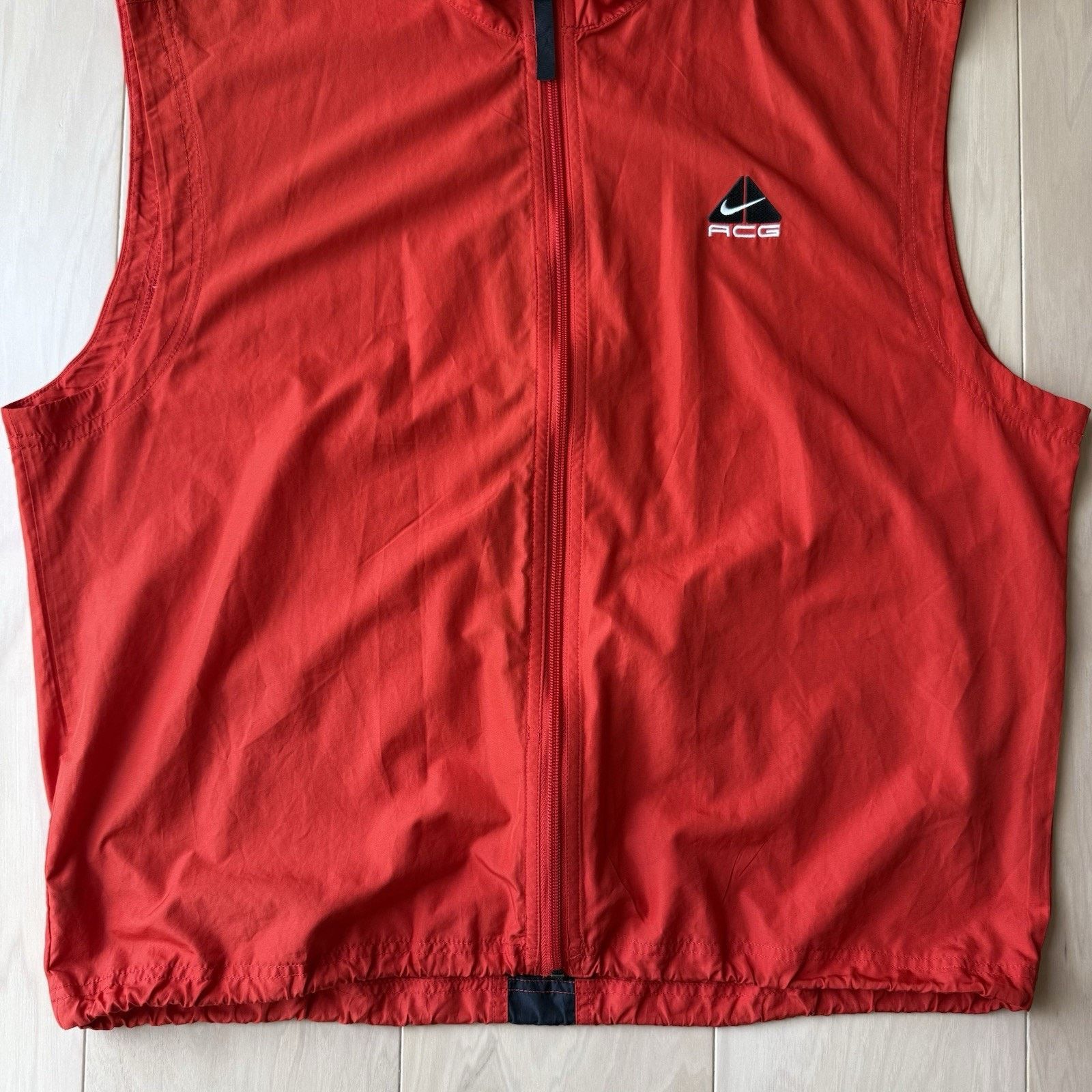 Nike ACG × Vintage Vintage Nike ACG Vest XL Red Y2K Full Zip Utility Hiking Size US XL / EU 56 / 4 - 4 Thumbnail