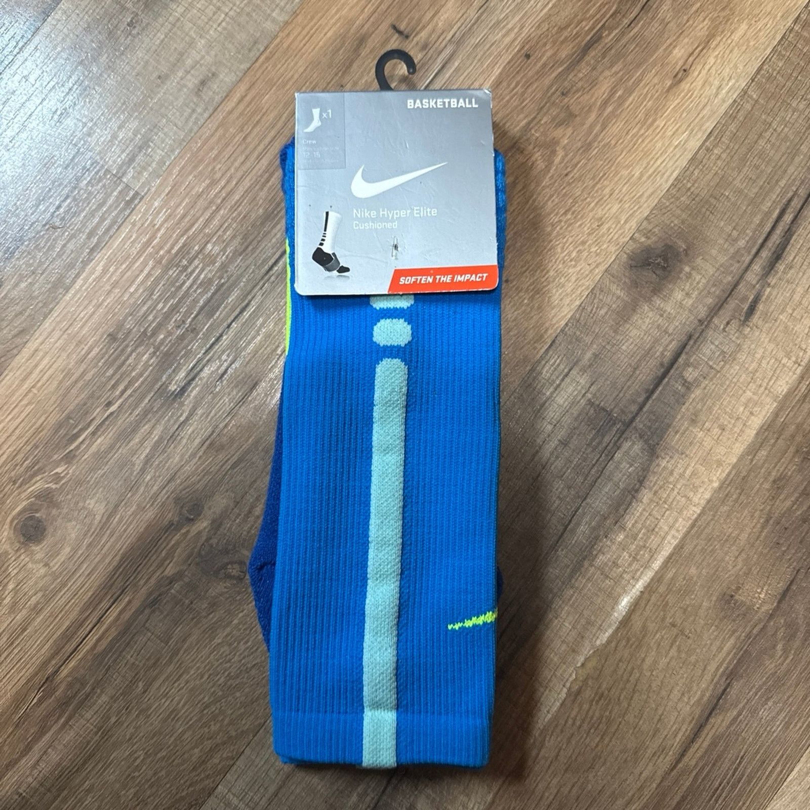 Nike 2013 Nike Hyper Elite Cushioned Basketball Crew Socks Size ONE SIZE - 1 Thumbnail