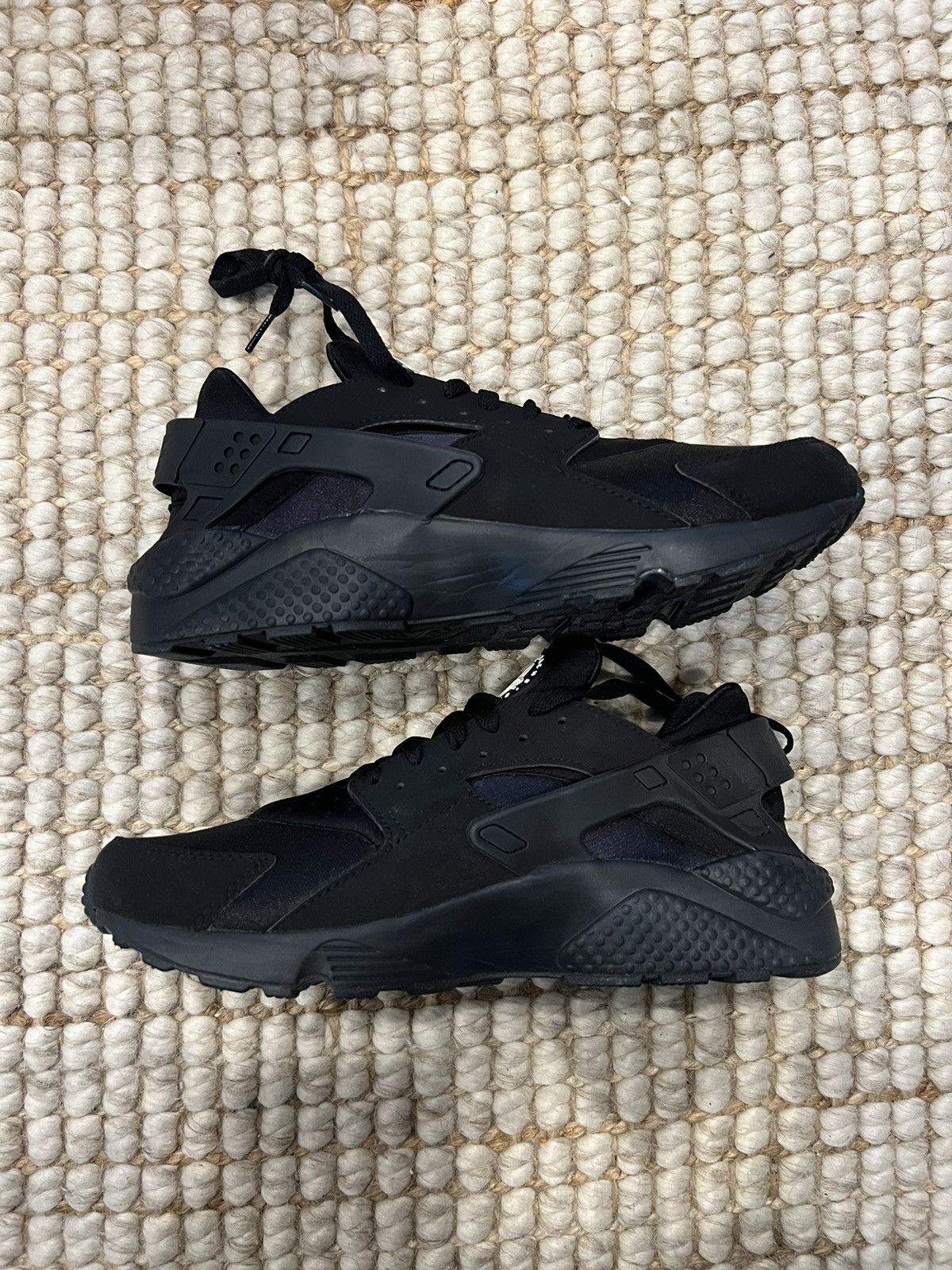 Nike Black Nike Hurache Size US 10.5 / EU 43-44 - 2 Thumbnail