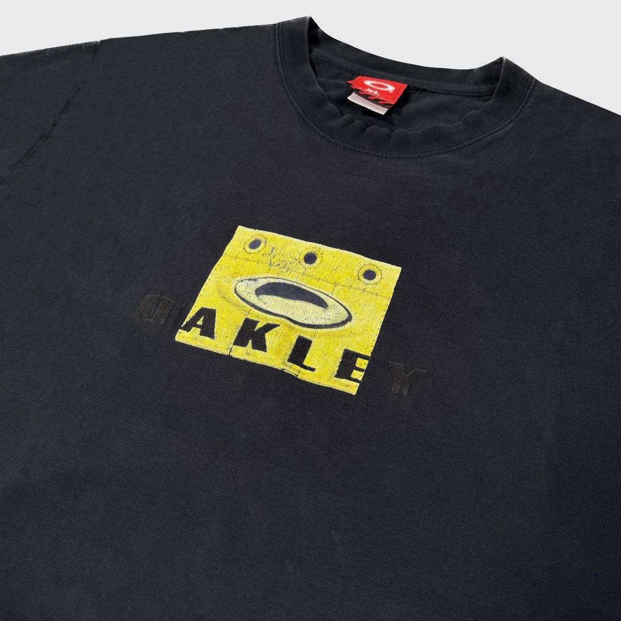Oakley × Vintage 2000’s vintage Oakley printed metallic logo Tee Size US XL / EU 56 / 4 - 2 Thumbnail