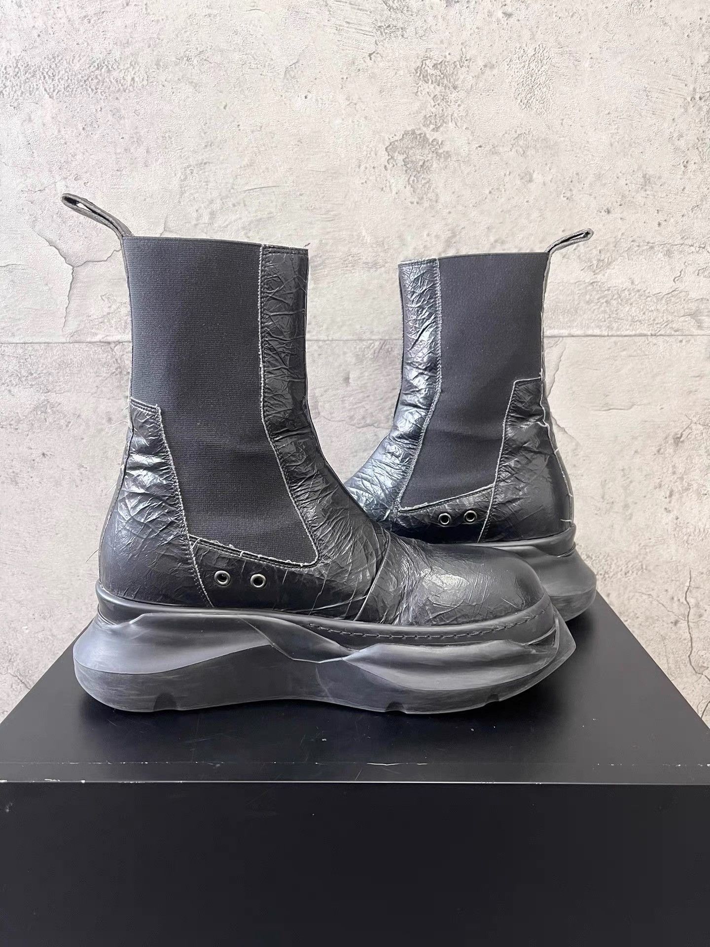 Rick Owens Rick Owens Cracked Leather Platform Chelsea Boots K34 Size US 8 / EU 41 - 4 Thumbnail