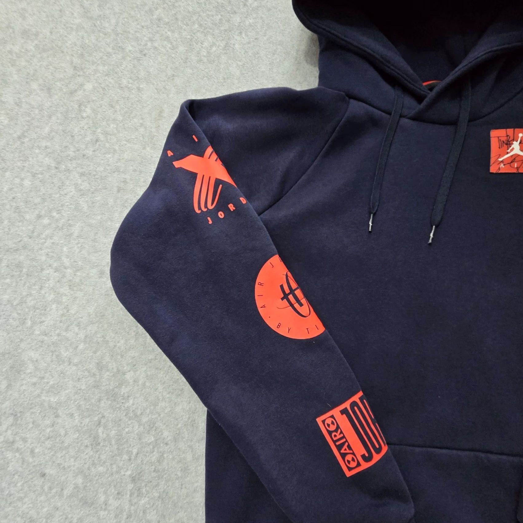 Jordan Brand Jordan Hoodie Mens Small Navy Blue Pullover Graphic Basketball Logo Streetwear Size US S / EU 44-46 / 1 - 4 Thumbnail