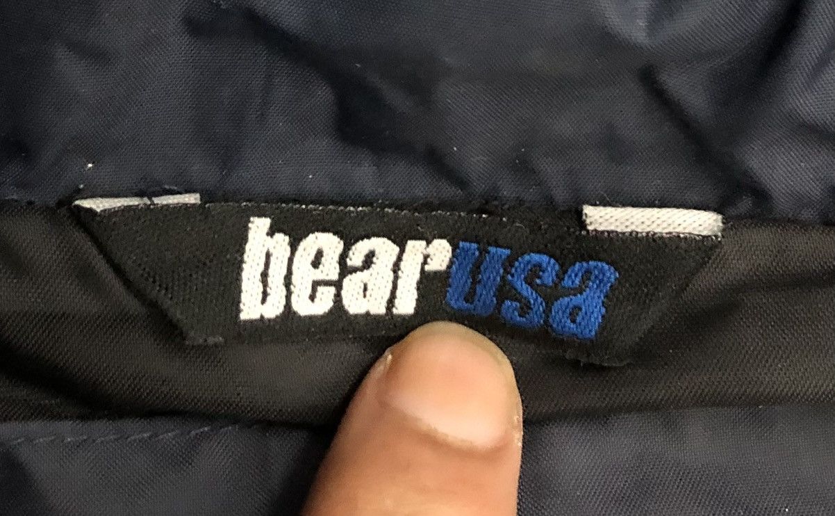 Vintage Vintage Bear USA Windbreaker Jacket Medium Blue Black Nylon Size US M / EU 48-50 / 2 - 17 Thumbnail