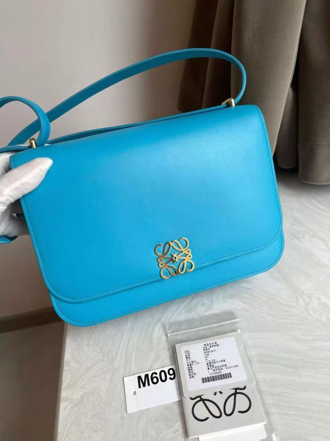 Loewe LOEWE Small Blue Tofu Crossbody Bag (like new) Size ONE SIZE - 7 Thumbnail