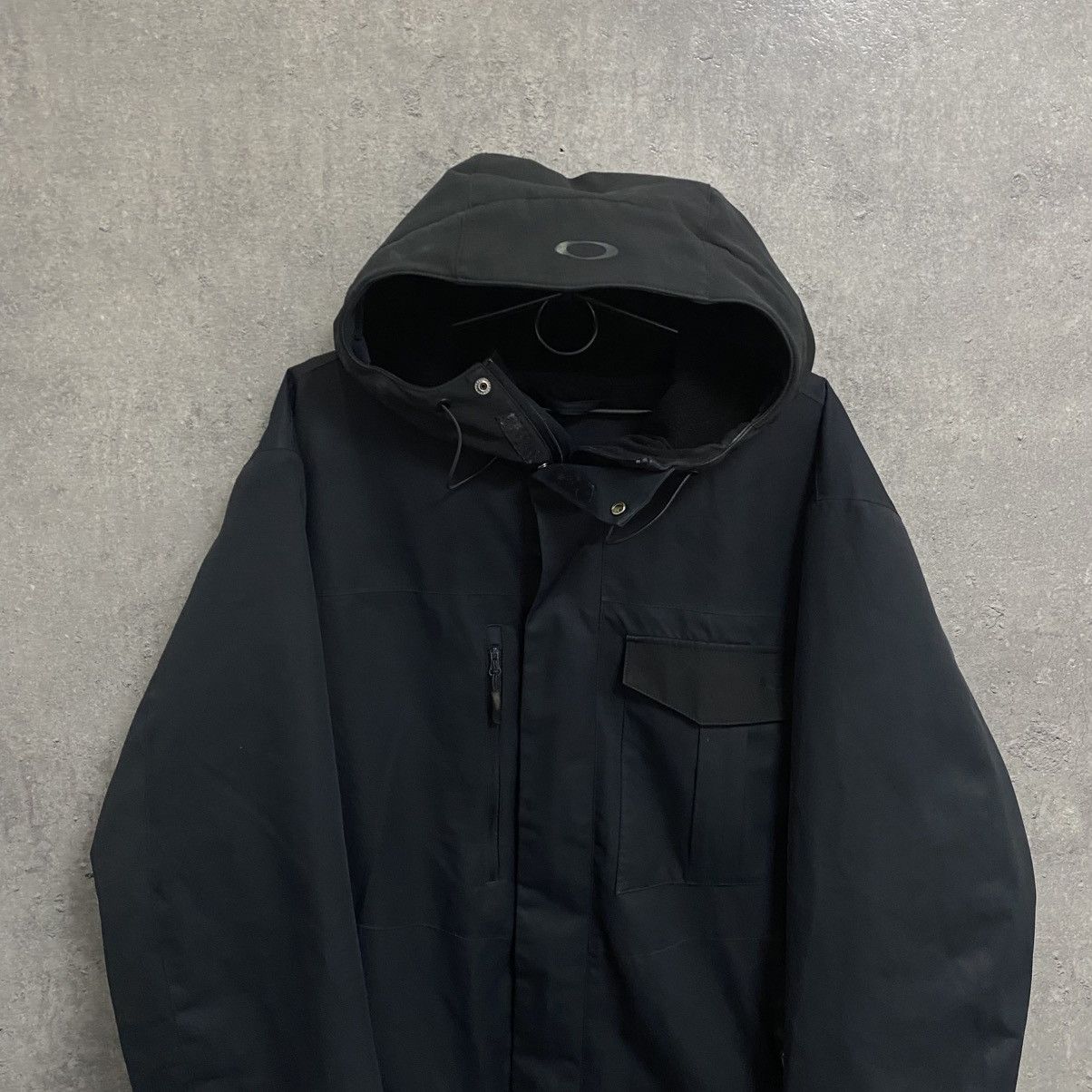 Oakley Vintage Oakley Jacket Black Gorpcore Y2K Size US L / EU 52-54 / 3 - 4 Thumbnail
