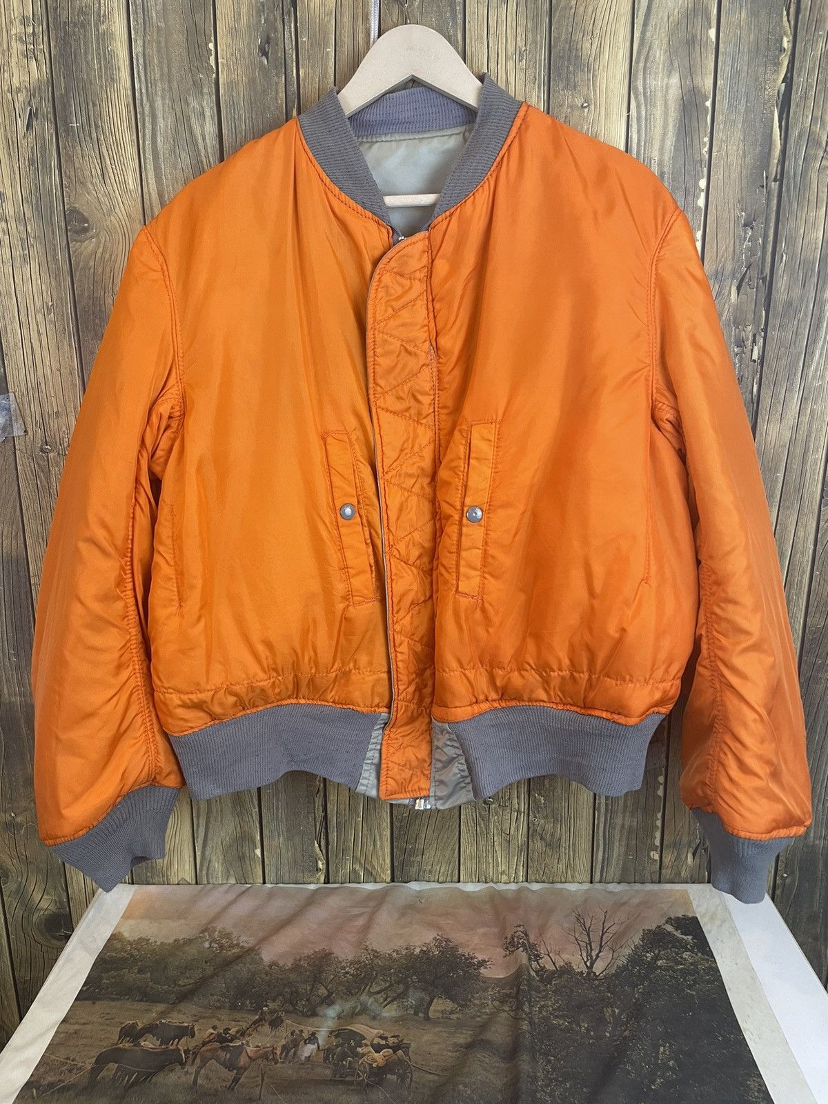 Vintage Vintage alpha industries reverse Bomber Jacket made in USA Size US L / EU 52-54 / 3 - 10 Thumbnail