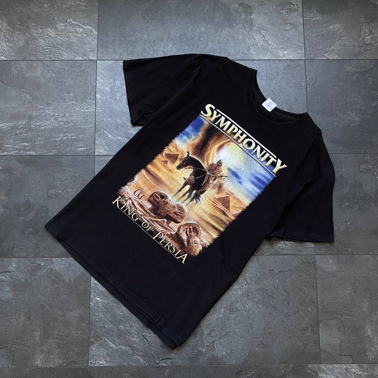 Vintage Vintage symphonity king of Persia tee shirts Size US XL / EU 56 / 4 - 1 Thumbnail