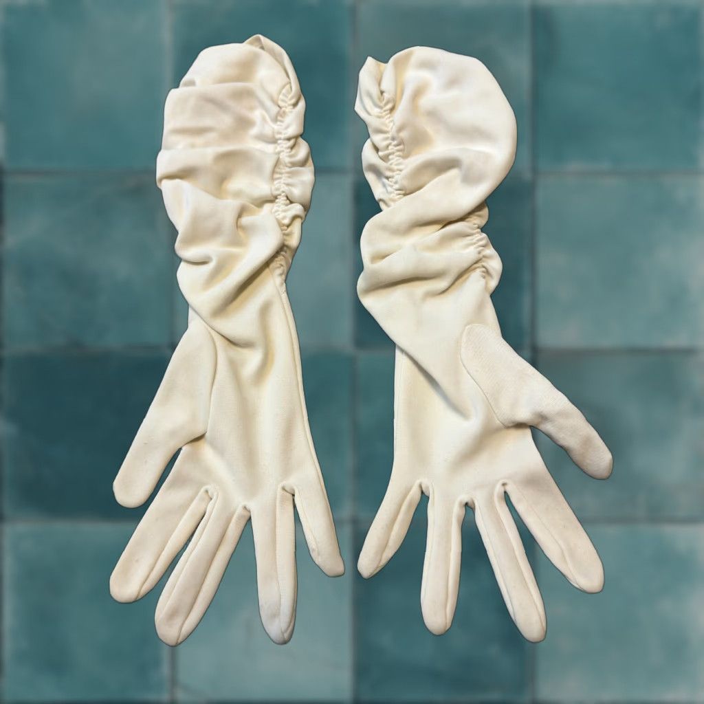 Vintage VINTAGE Women Opera Gloves Small White Cream Elbow Edwardian Victorian Steampunk Stains Size ONE SIZE - 1 Thumbnail