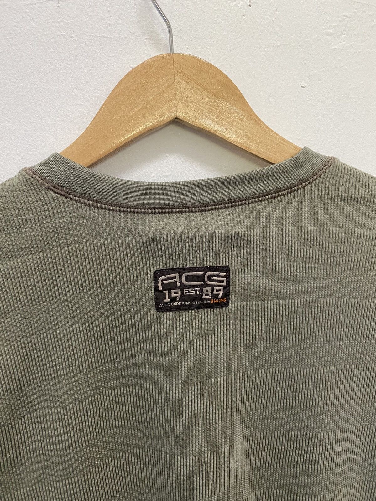 Vintage Vintage Nike Acg Sweatshirt Half Zipper Pullover Size US M / EU 48-50 / 2 - 6 Thumbnail
