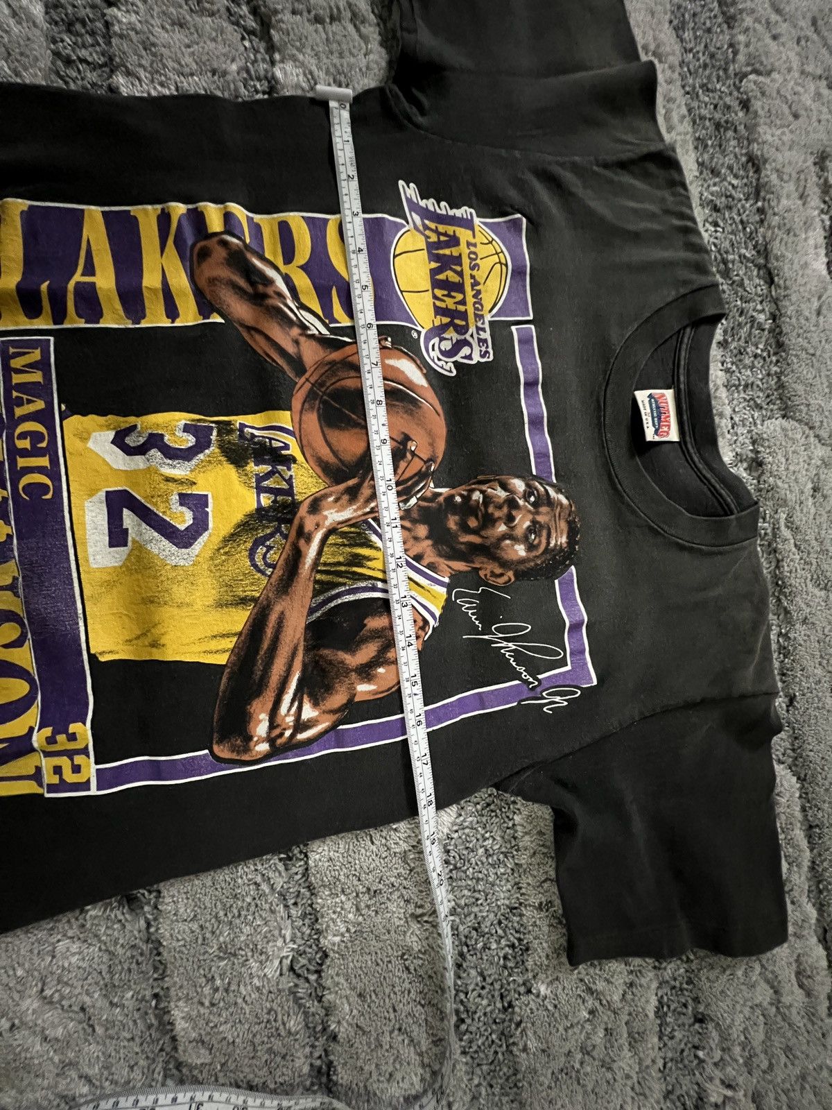 Nutmeg Vintage magic johnson lakers t shirt Size US M / EU 48-50 / 2 - 7 Thumbnail